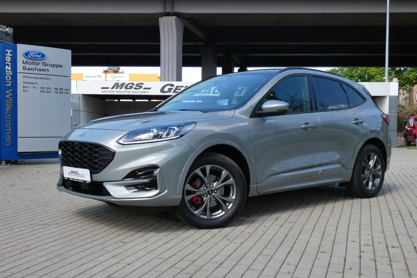 Ford Kuga 2.5 'ST-Line X' #HYBRID #4X4 #PANO #ACC #LED Silber - 2