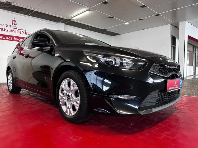 Kia Ceed SW / cee'd SW Vision