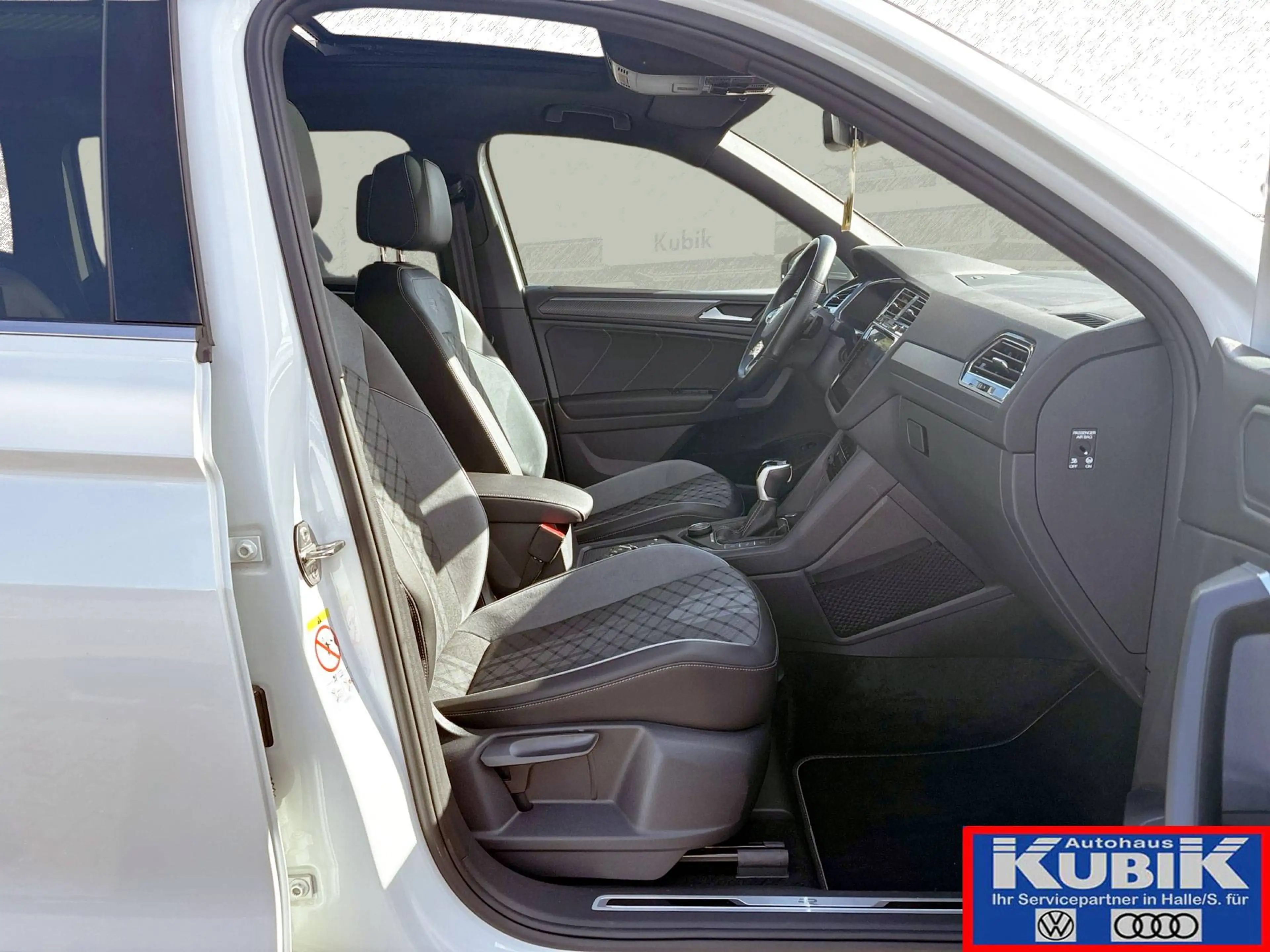 Volkswagen Tiguan Allspace R-Line 2.0 TDI 4motion DSG+IQ. Light+HUD+DCC+360 Ka — photo 14