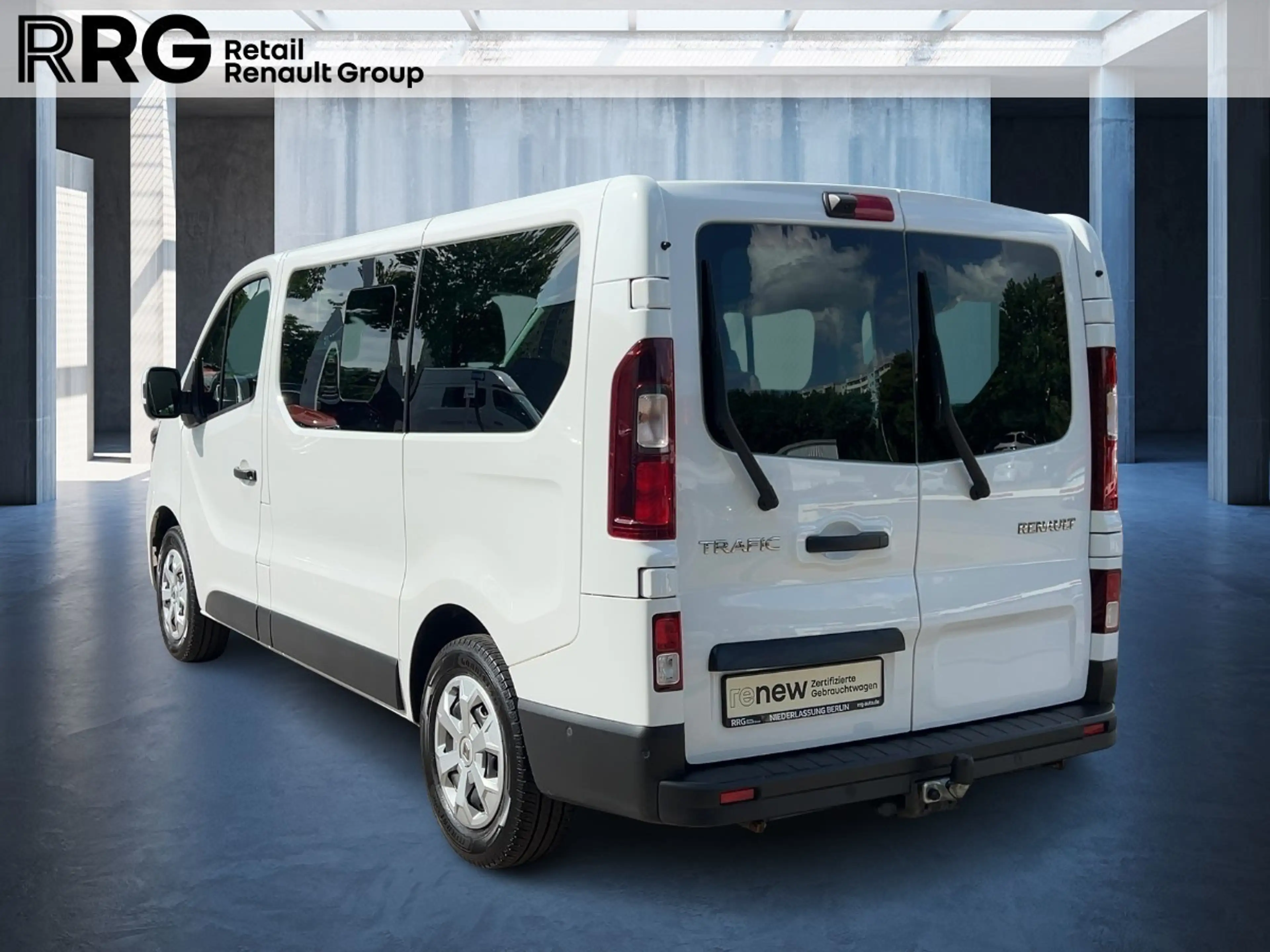 Renault Trafic 2.0 dCi 170 Combi — photo 4