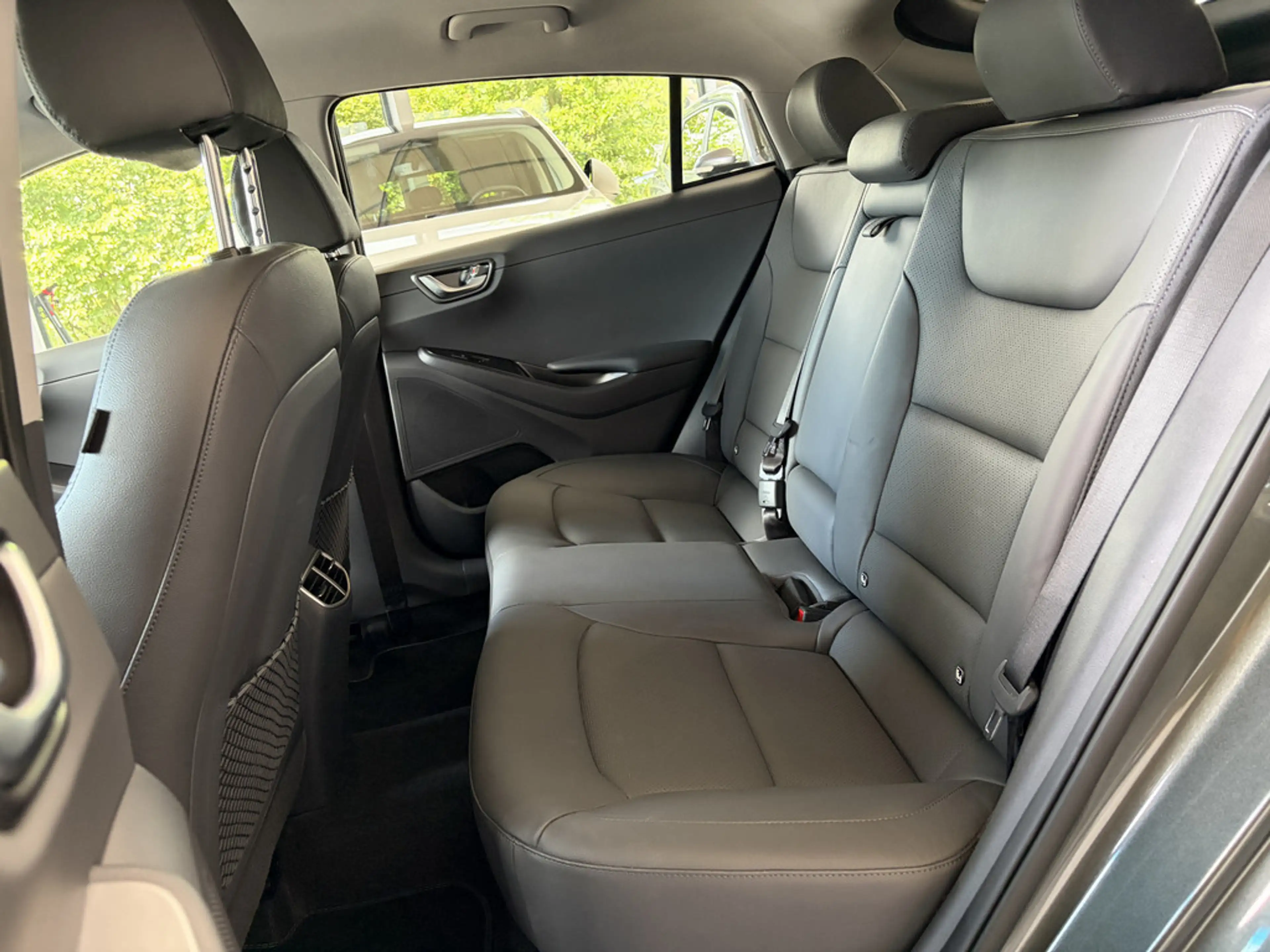 Hyundai IONIQ Prime Elektro FACEL. SITZBELÜFTUNG LED — photo 11