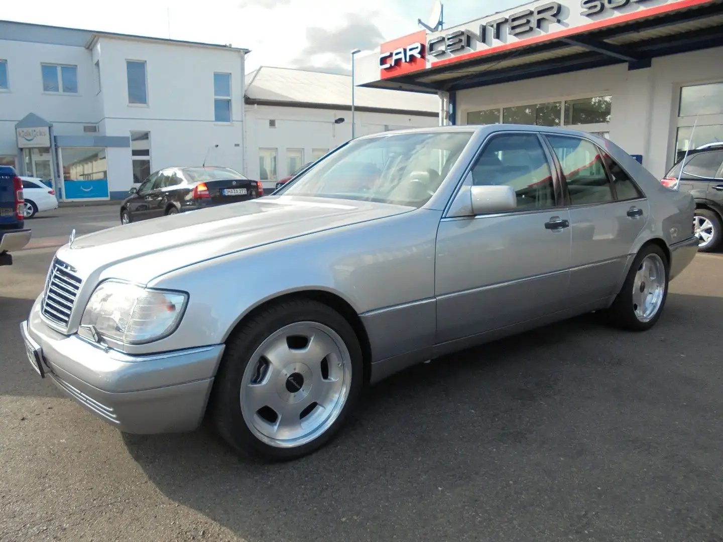 Mercedes-Benz 400 SE Oldtimer Gri - 2