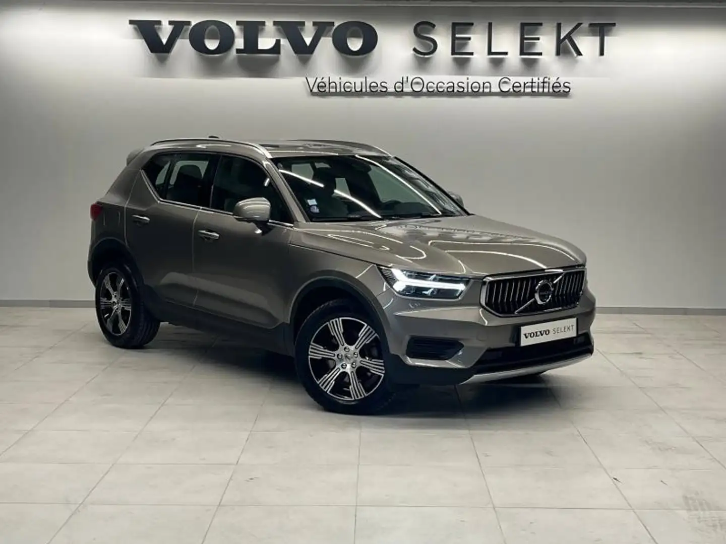 Volvo XC40 B4 197ch Inscription Luxe DCT 7 Gris - 2