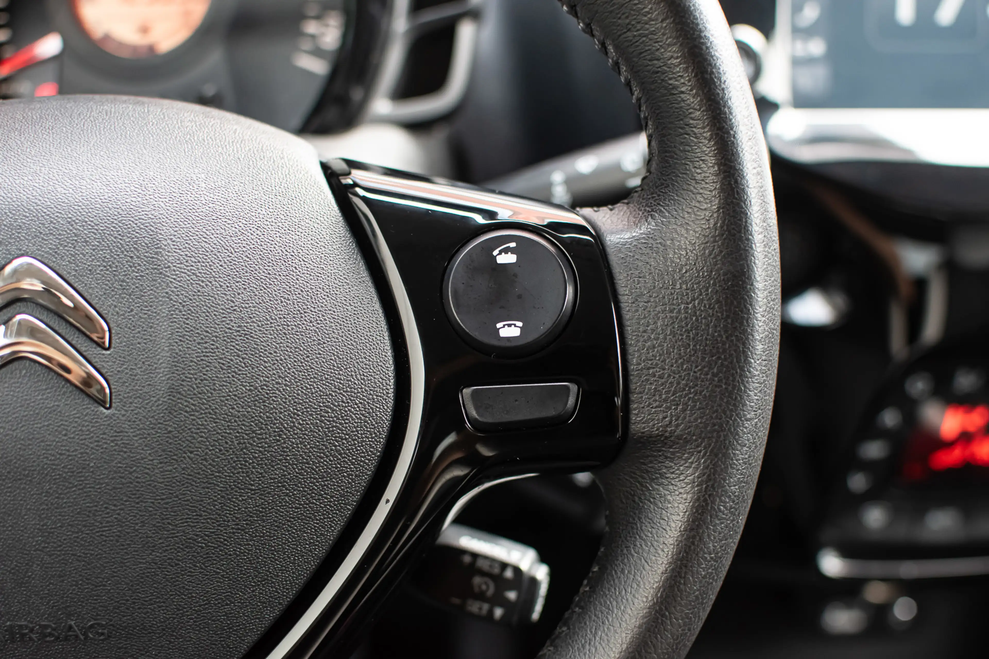 Citroen C1 1.0 VTi Airscape Shine|Camera — photo 26