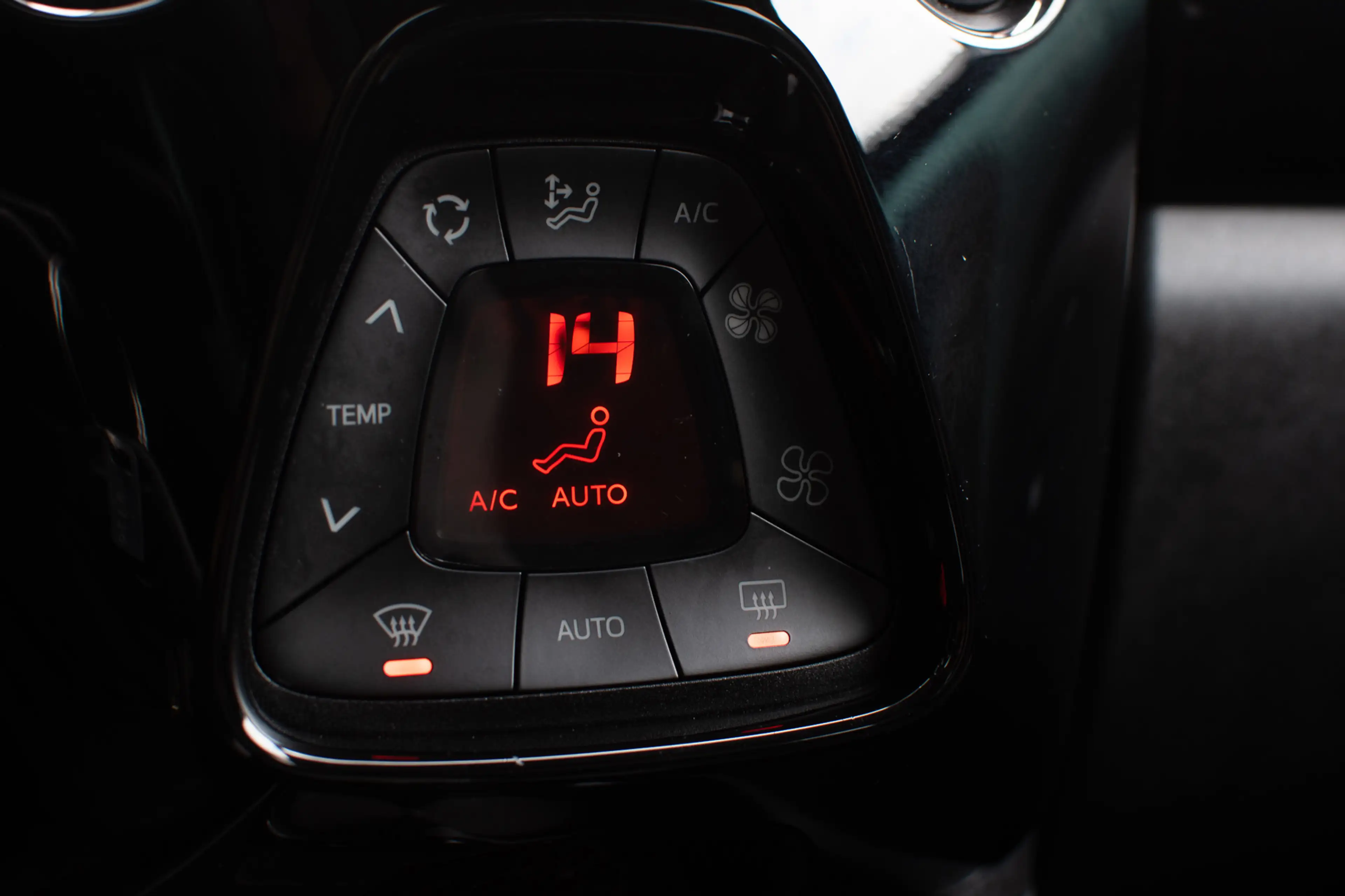 Citroen C1 1.0 VTi Airscape Shine|Camera — photo 18