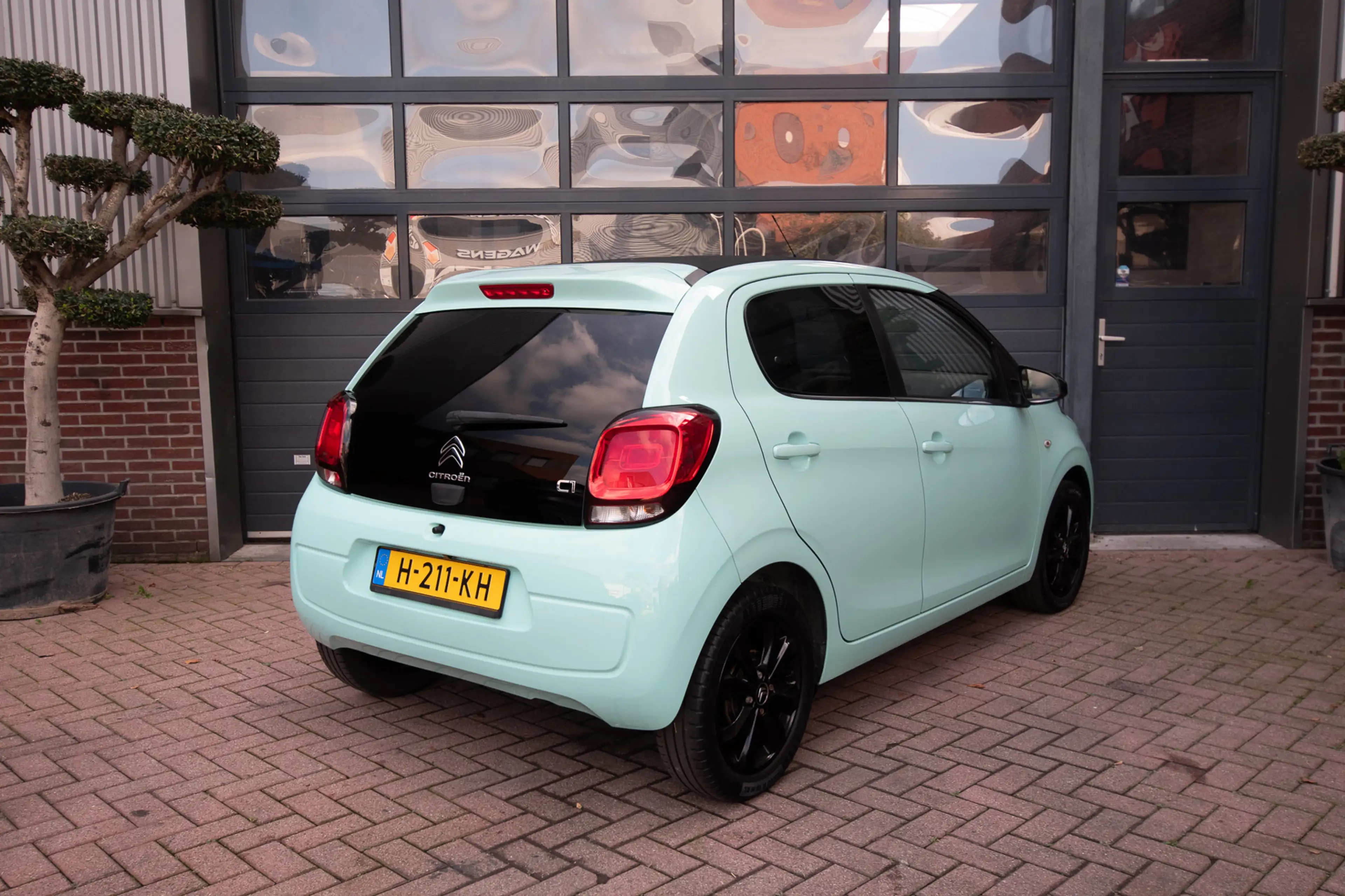 Citroen C1 1.0 VTi Airscape Shine|Camera — photo 2
