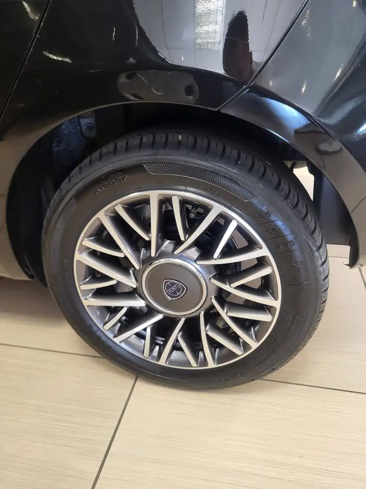 Lancia Ypsilon 2023 — фото 14
