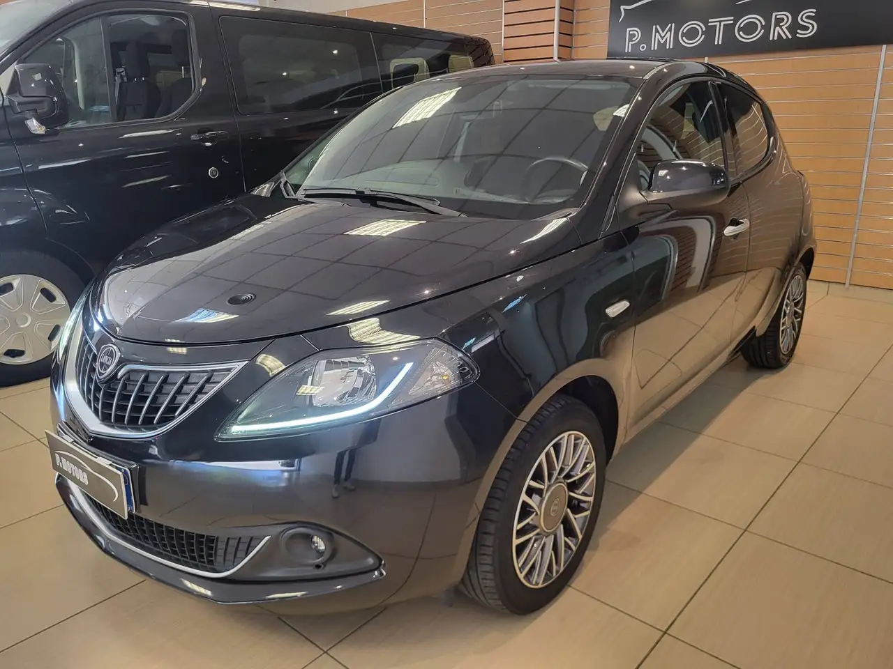 Lancia Ypsilon 2023 — фото 15
