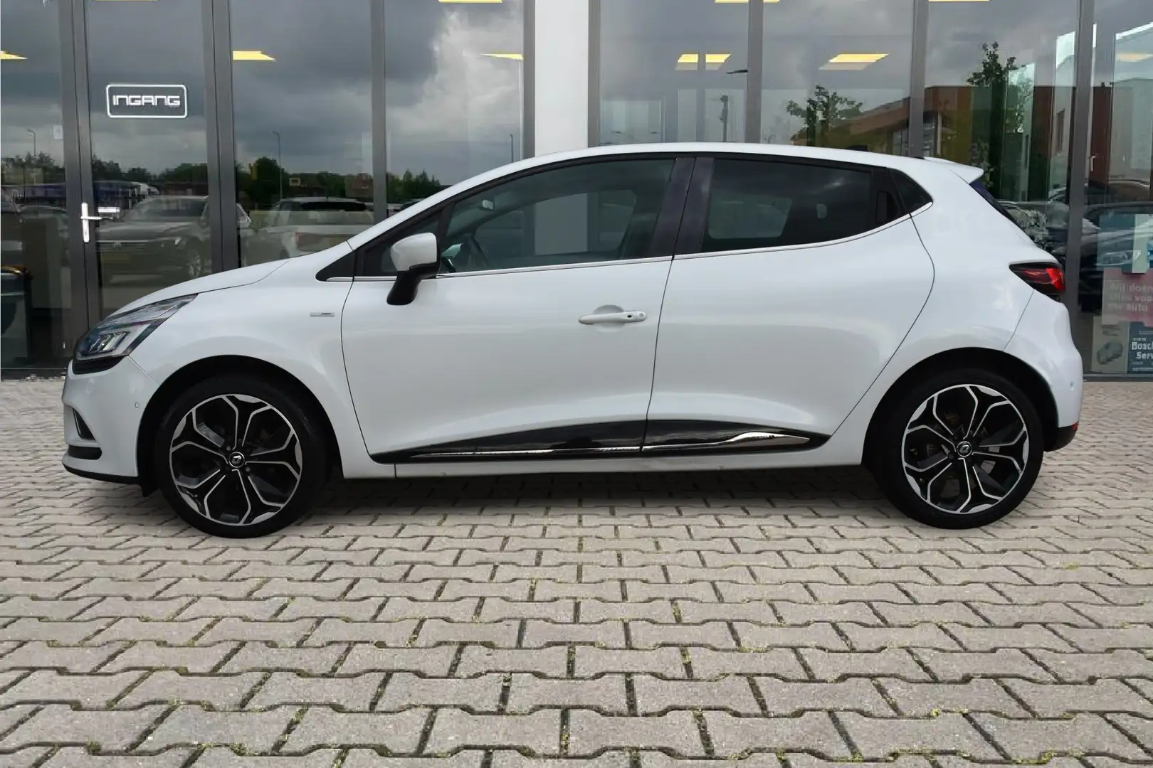 Renault Clio 0.9 TCe Bose | Camera | LED | 17 Inch | Wit - 2