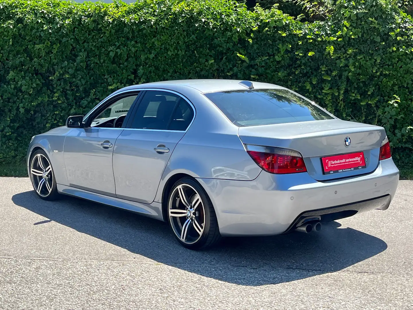 BMW 530 d /// M-PAKET // M-57 MOTOR // HEAD-UP // LED // Gris - 2
