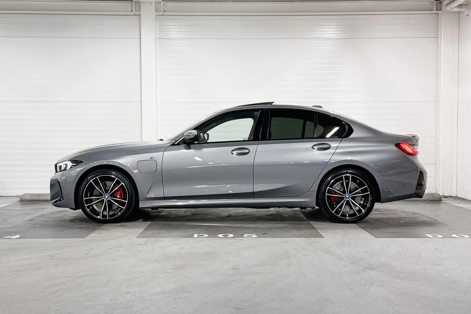 BMW 320 3 Serie Sedan 320e | M-Sport Pro | Travel Pack | E Gri - 2