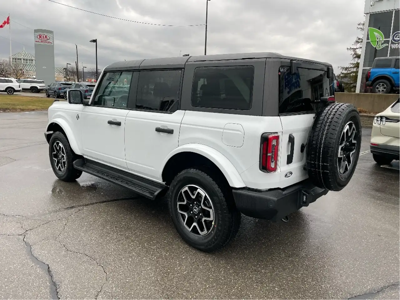 Ford Bronco снимка Ford Bronco