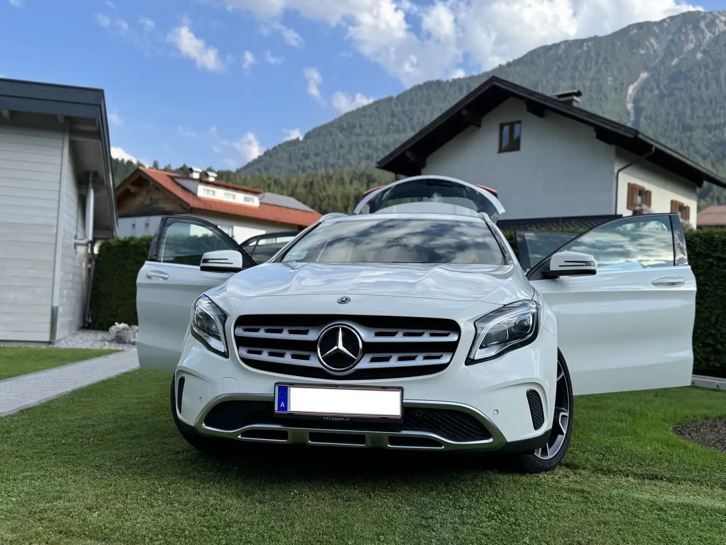 Mercedes-Benz GLA 180 GLA 180 d Urban Line Weiß - 2