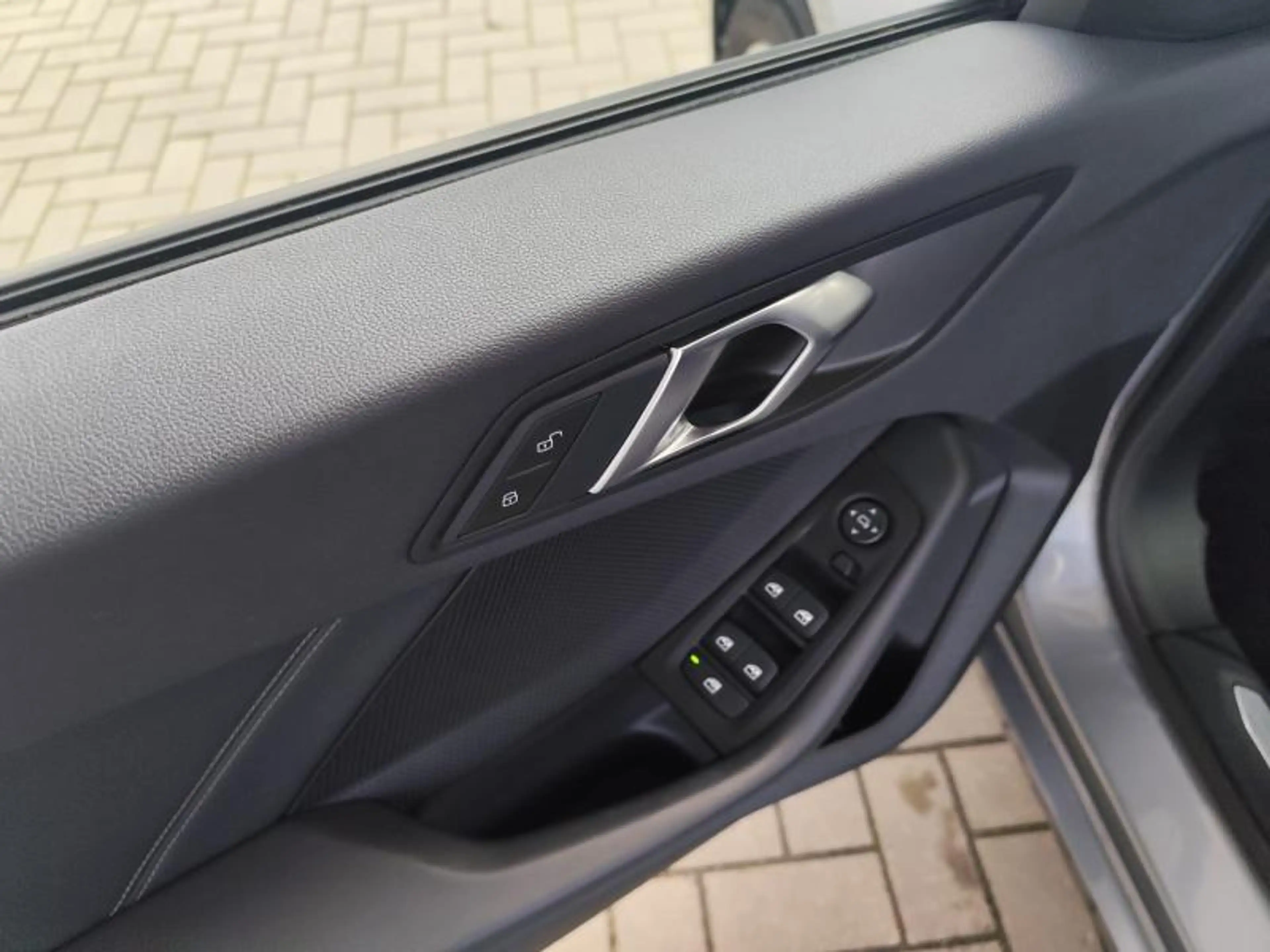 BMW 116 d LED Navigation *TVA* Garantie Bortolin Occasions — photo 15