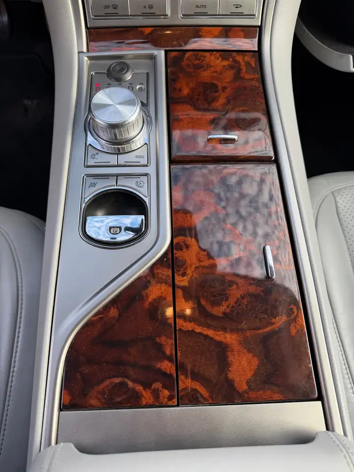 JAGUAR XF LUXE - 3.0 TURBO V6 211ch - CAMÉRA D'AIDE AU STATIONNEMENT