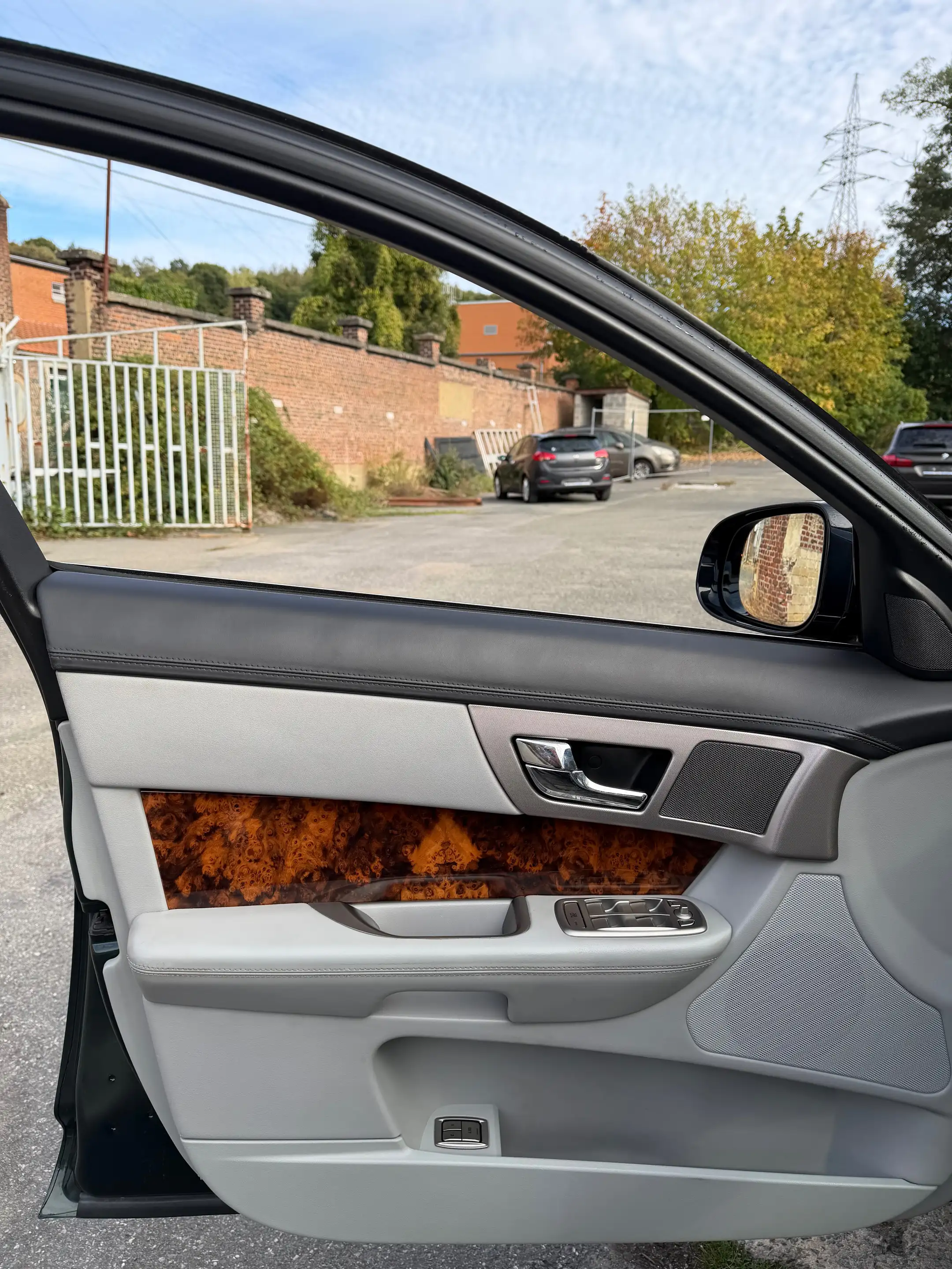 Jaguar XF XF 3.0 Turbo V6 Luxury DPF — photo 10