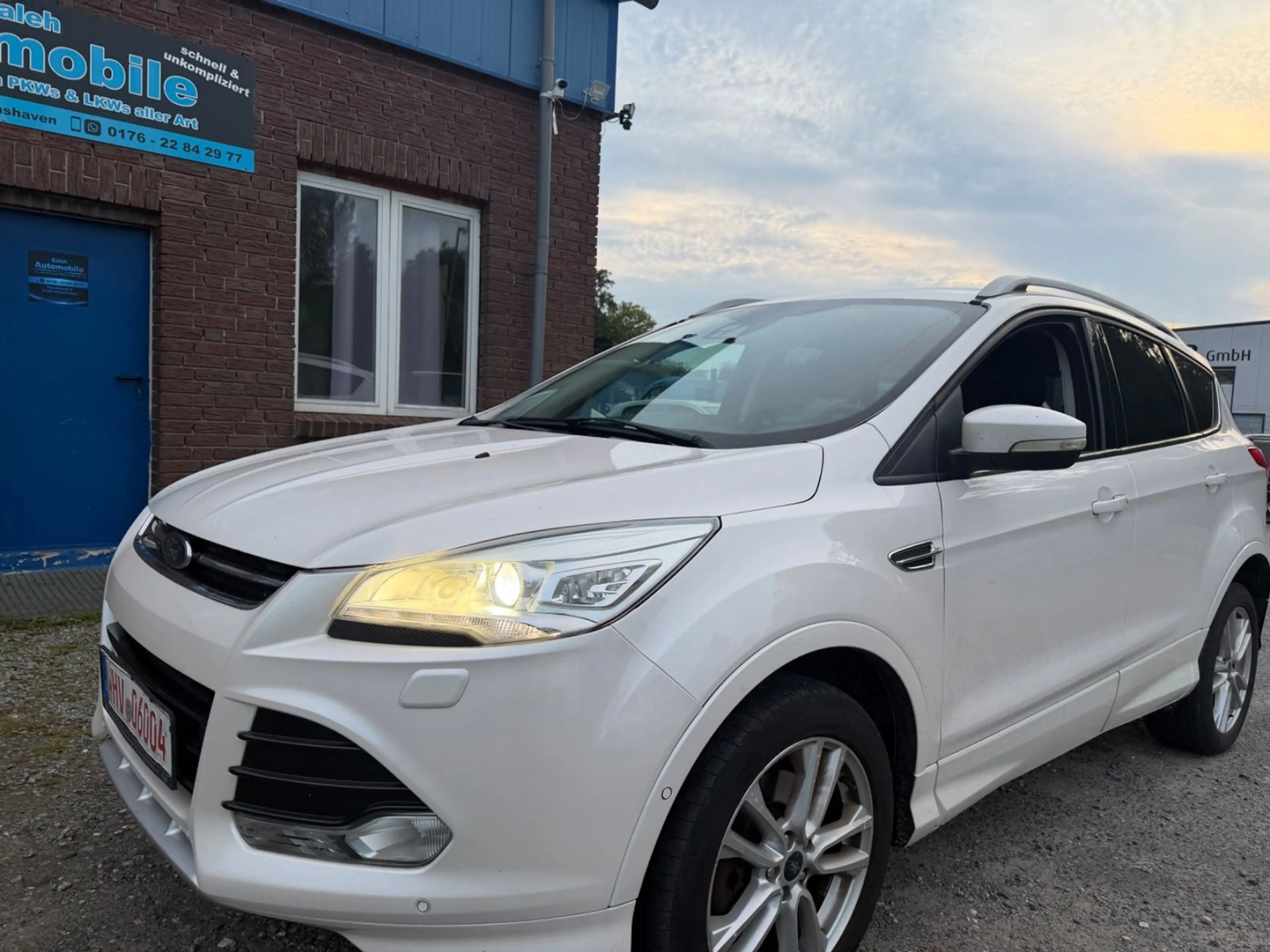 Ford Kuga Individual 4x4 Leder + Tüv + Automatik — photo 2