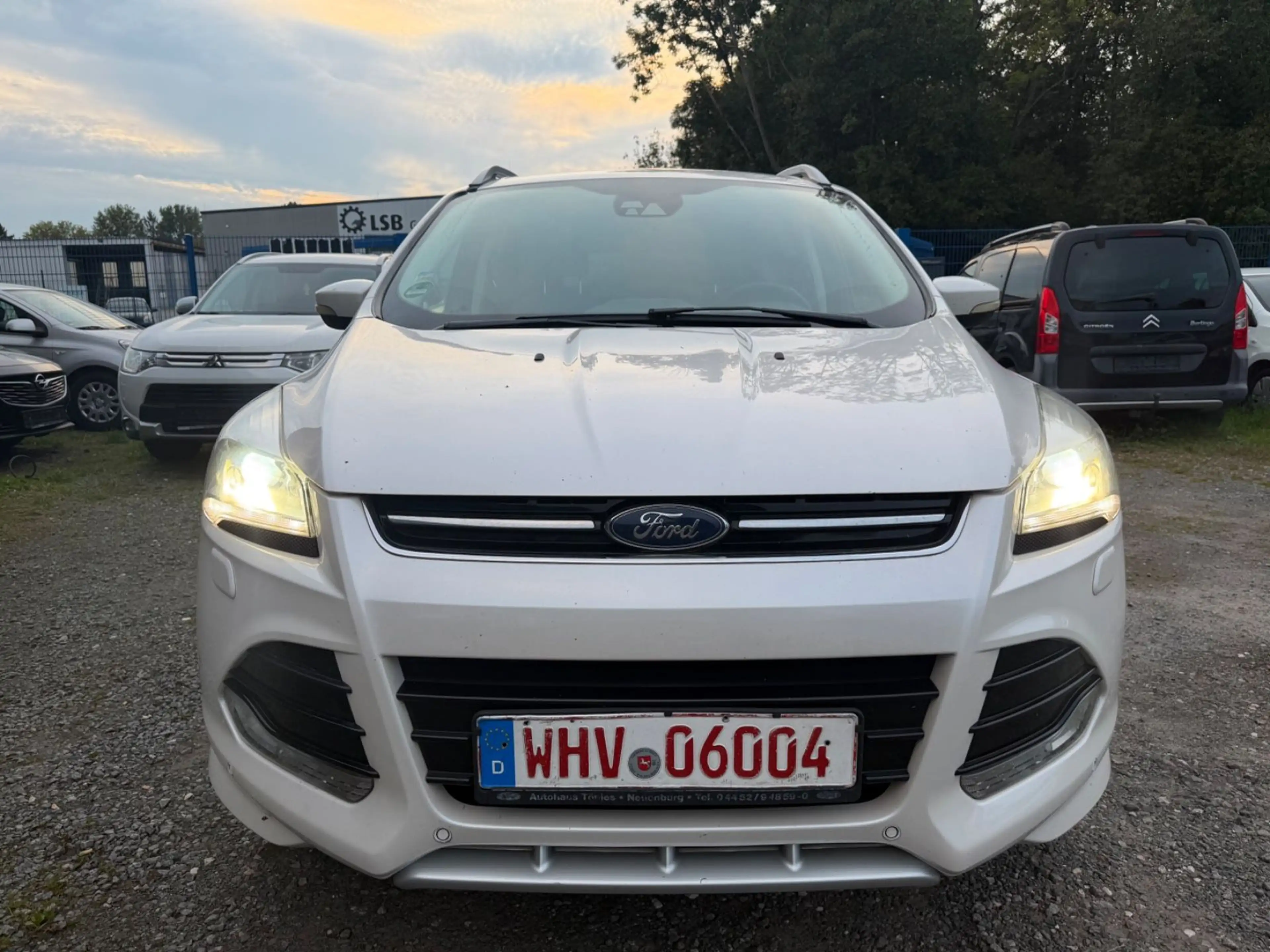 Ford Kuga Individual 4x4 Leder + Tüv + Automatik — photo 3
