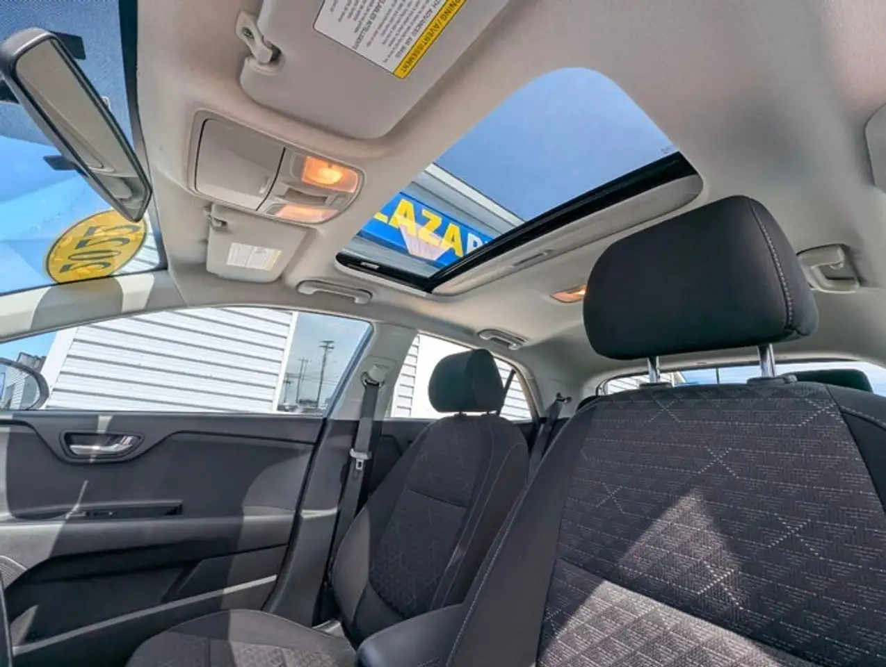 Kia Rio снимка Kia Rio