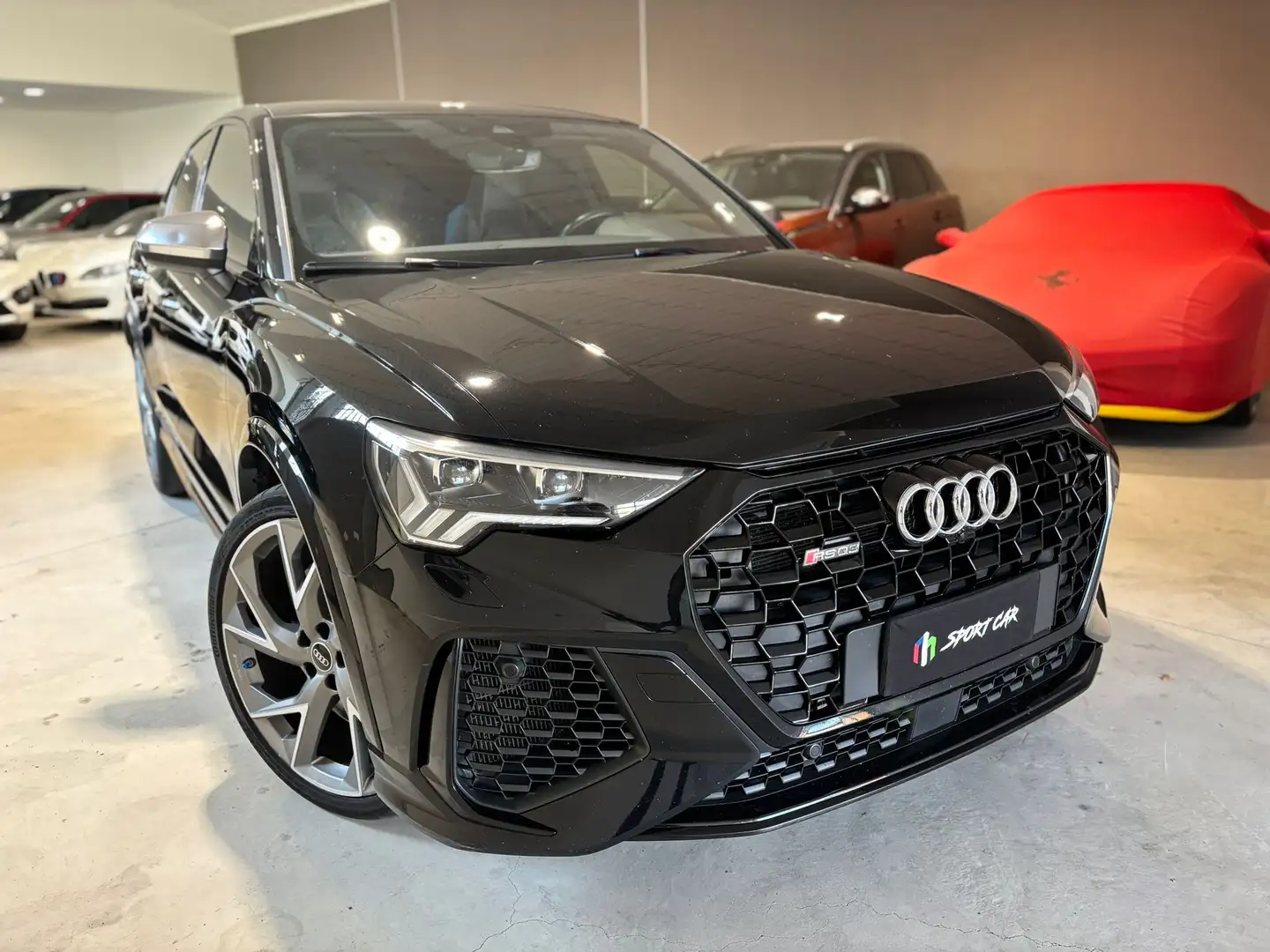 Audi RS Q3 Sportback 2.5 quattro s-tronic Zwart - 2