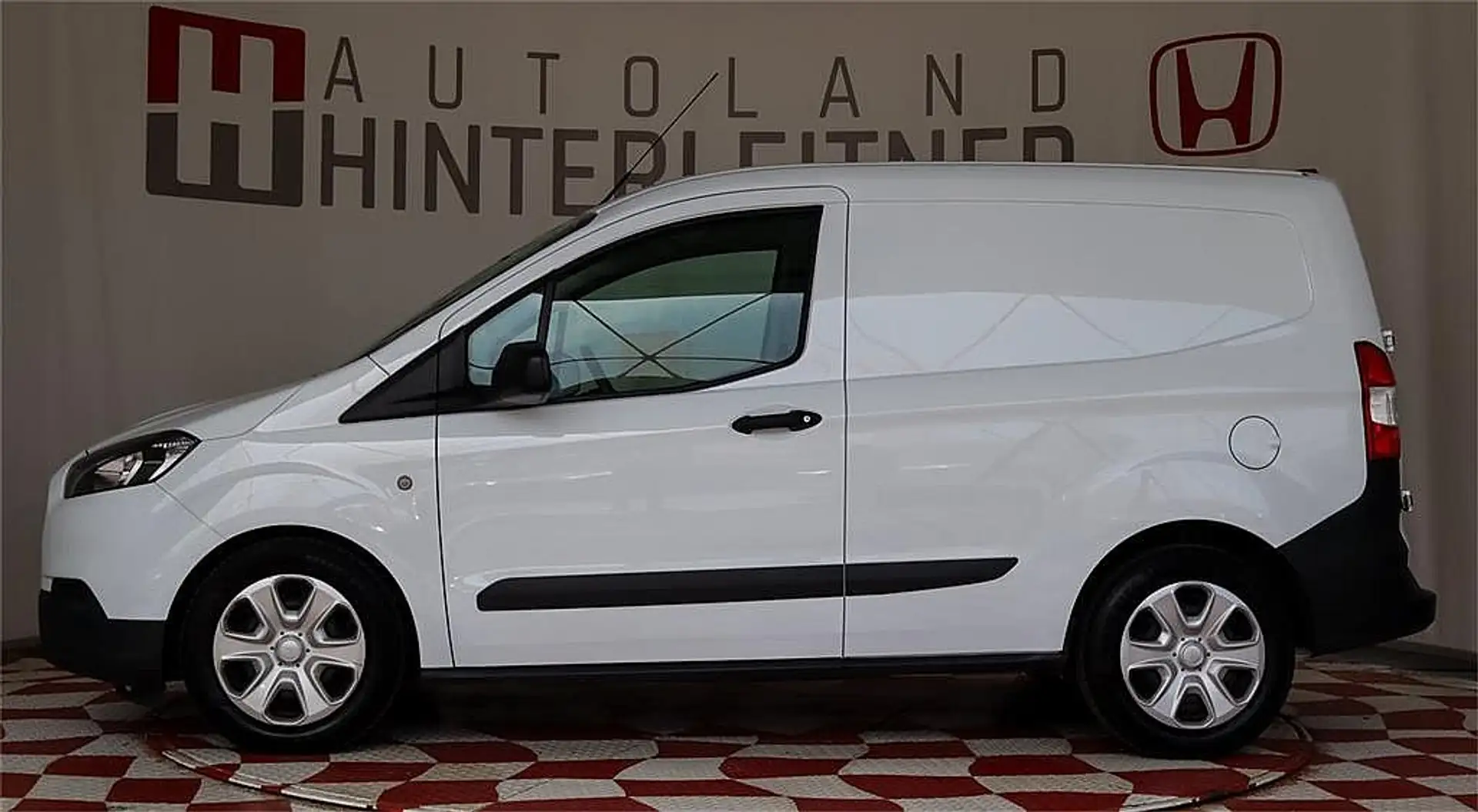 Ford Transit Courier Transit Courier 1,5 TDCI netto 9.900.- Blanc - 2
