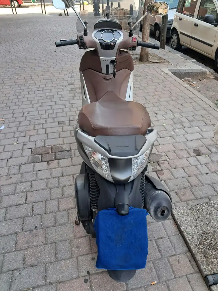 Piaggio Beverly 300