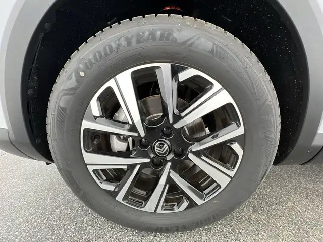 Citroen C4 view 10