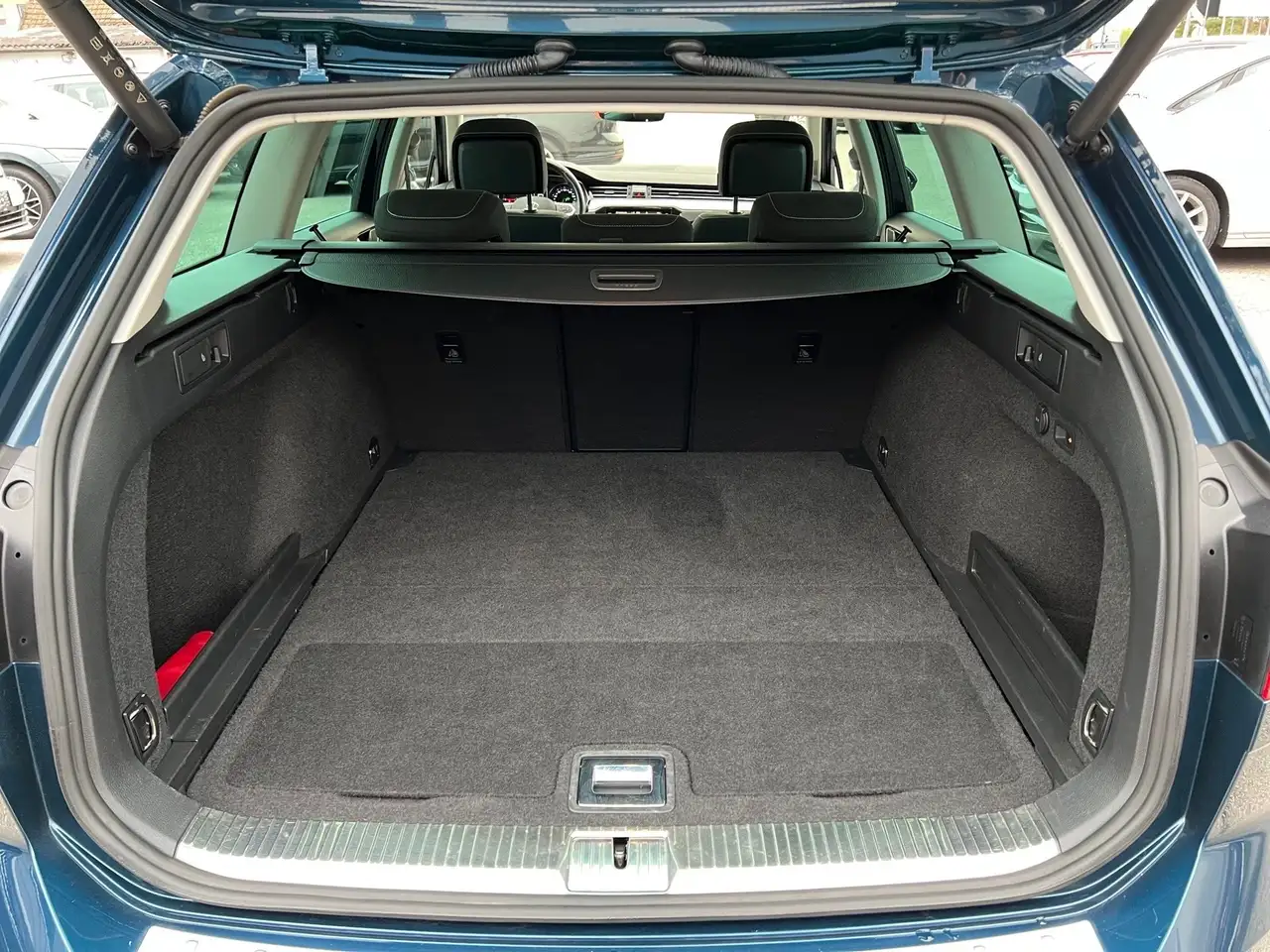 Volkswagen Passat 2.0 TDI Business DSG NP:, миниатюра 15