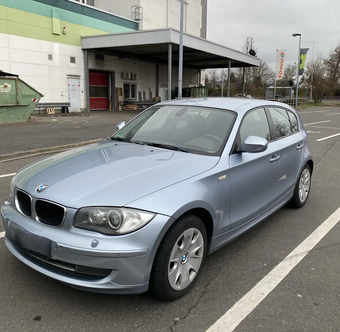 BMW 118 118i Blau - 1