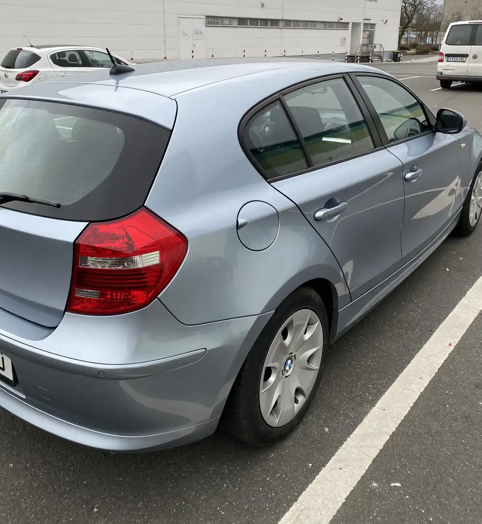 BMW 118 118i Blau - 2