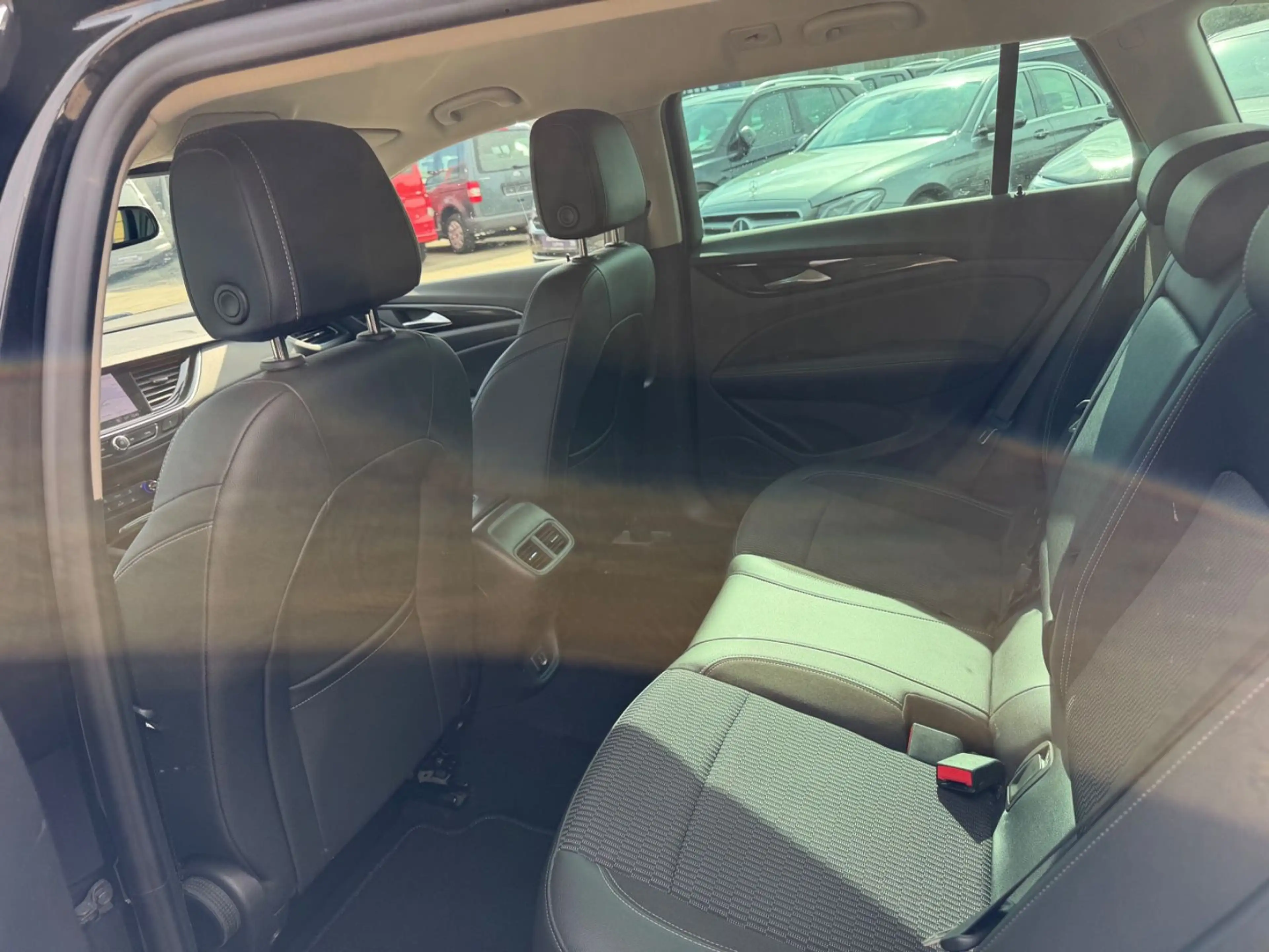 Opel Insignia B Sports Tourer/2,0/EURO6/NAVI/LED — photo 12