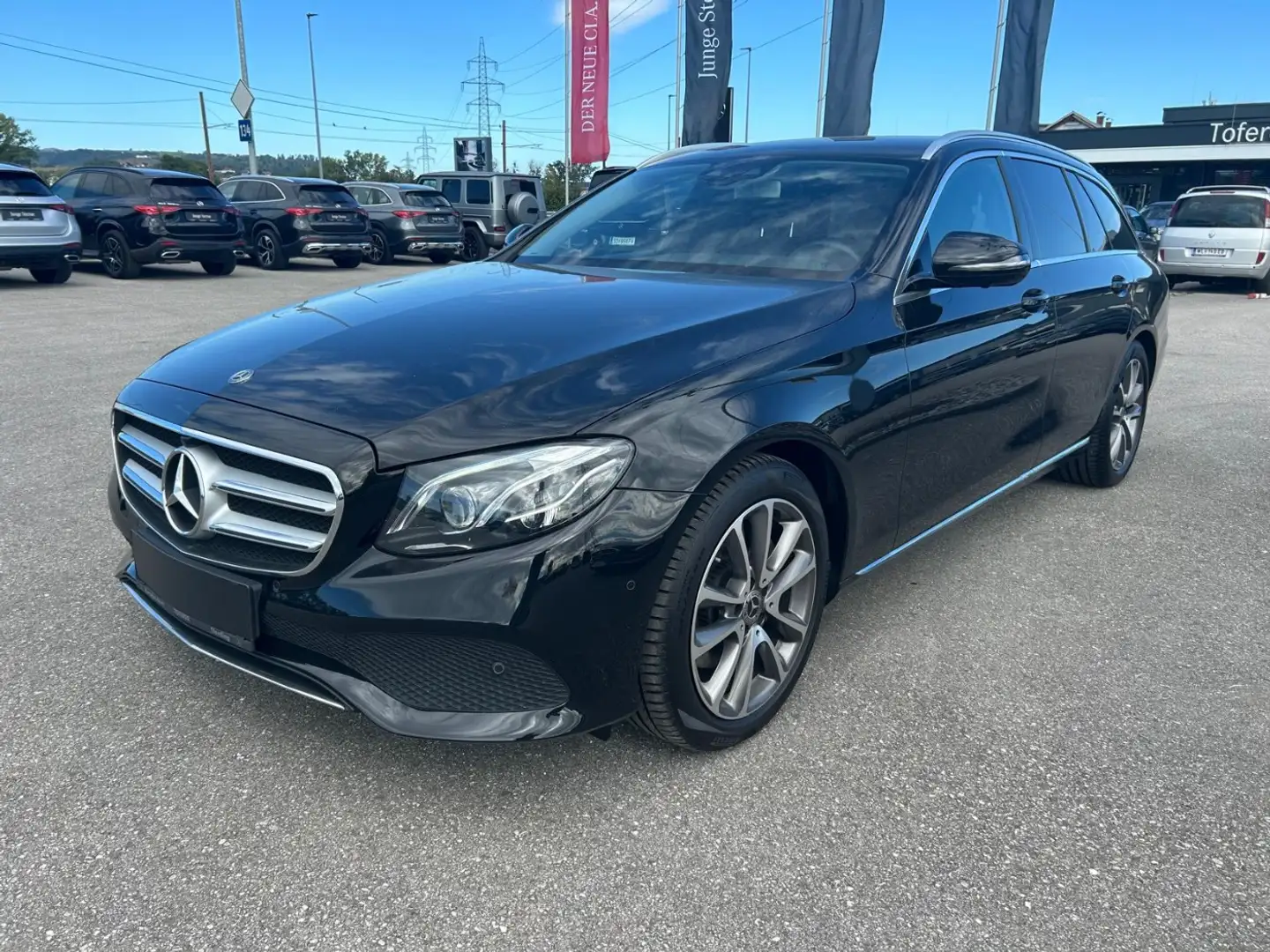 Mercedes-Benz E 220 d 4MATIC T-Modell Avantgarde PTS Shz HUD Schwarz - 1