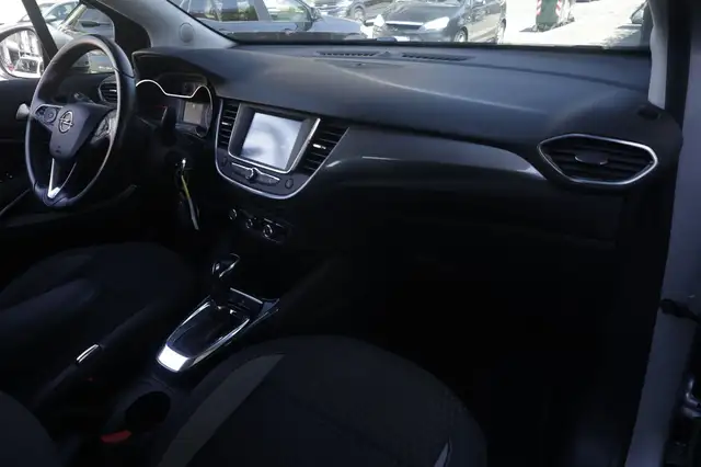 Opel Crossland X view 8