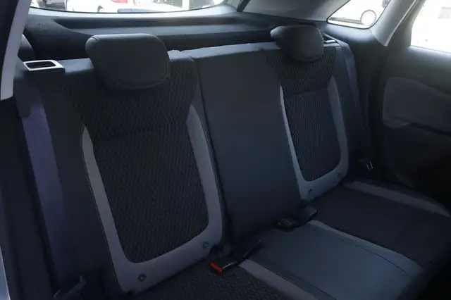 Opel Crossland X view 12