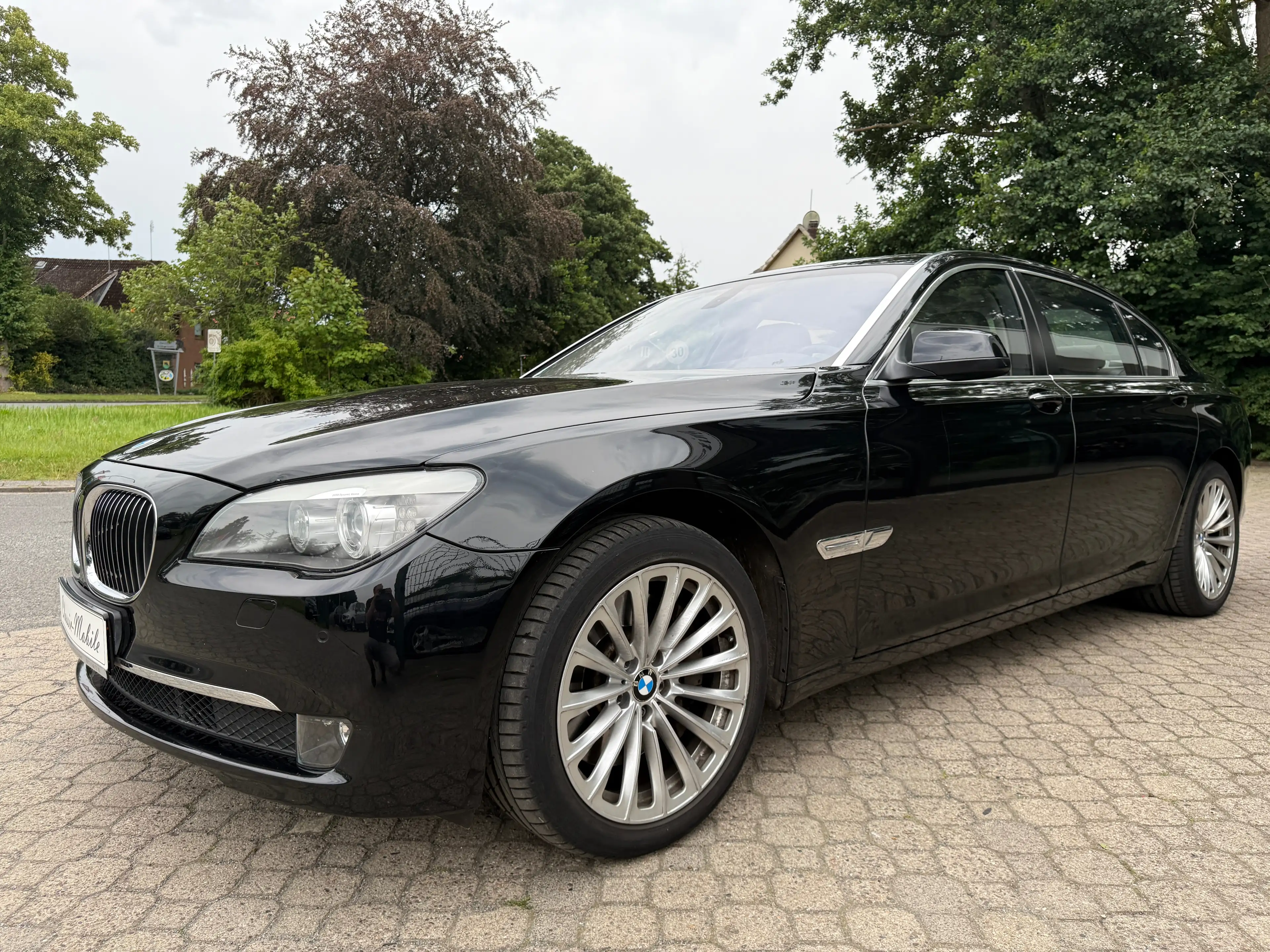 BMW 740 Li *nur 101 TKM*Scheckheft*HU neu*aAHK*eSD*Keyless Go*Kamera*Navi* — photo 4