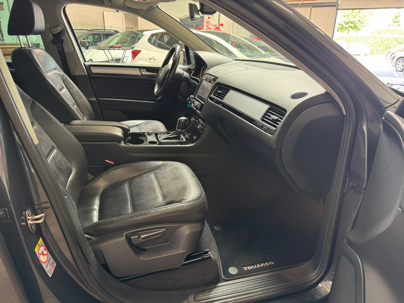 Volkswagen Touareg 3.0 TDI Highline / in nieuwstaat!! — photo 18