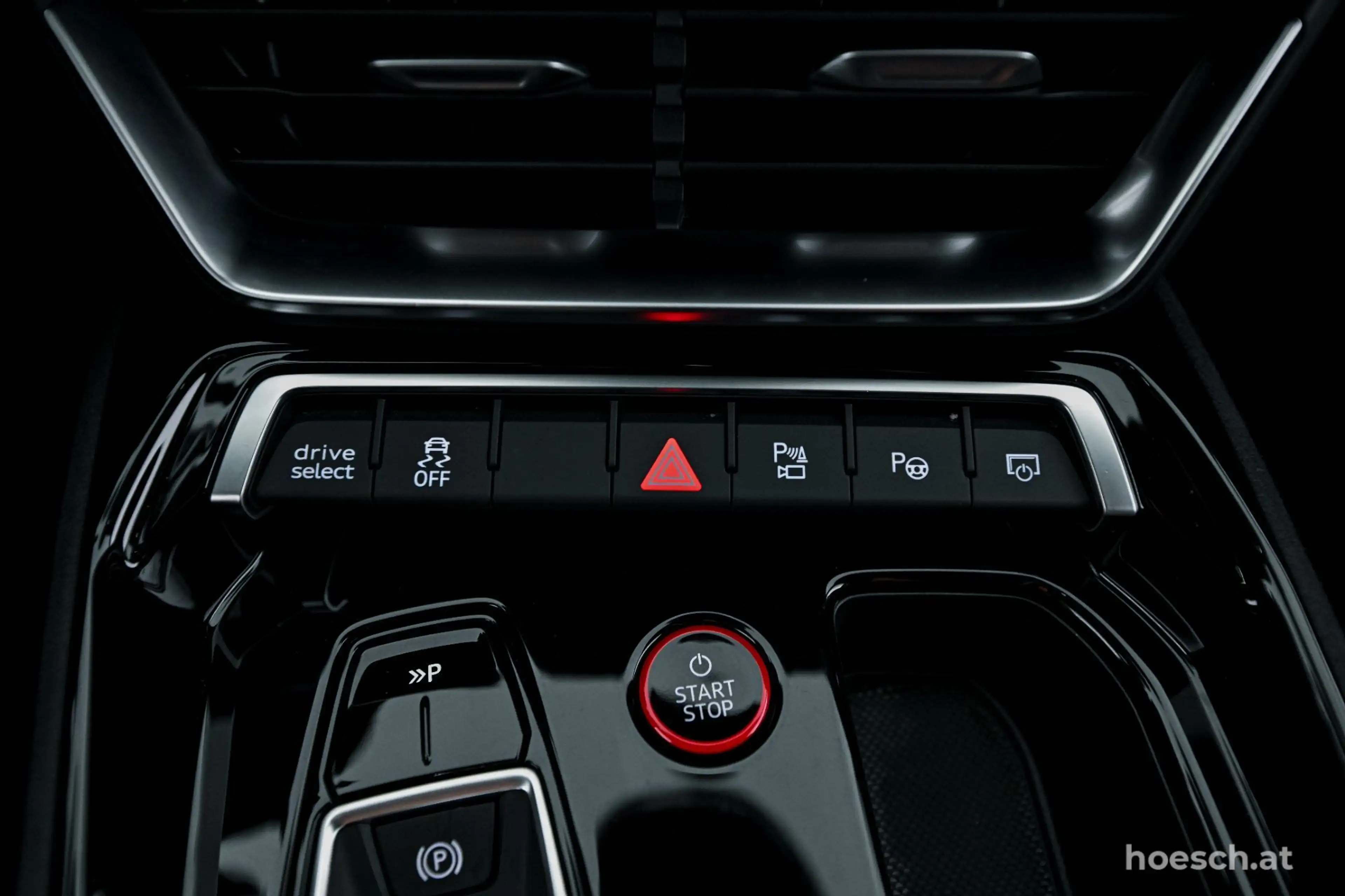 Audi e-tron GT RS quattro CARBON TRAUMEXTRAS 59% — photo 12