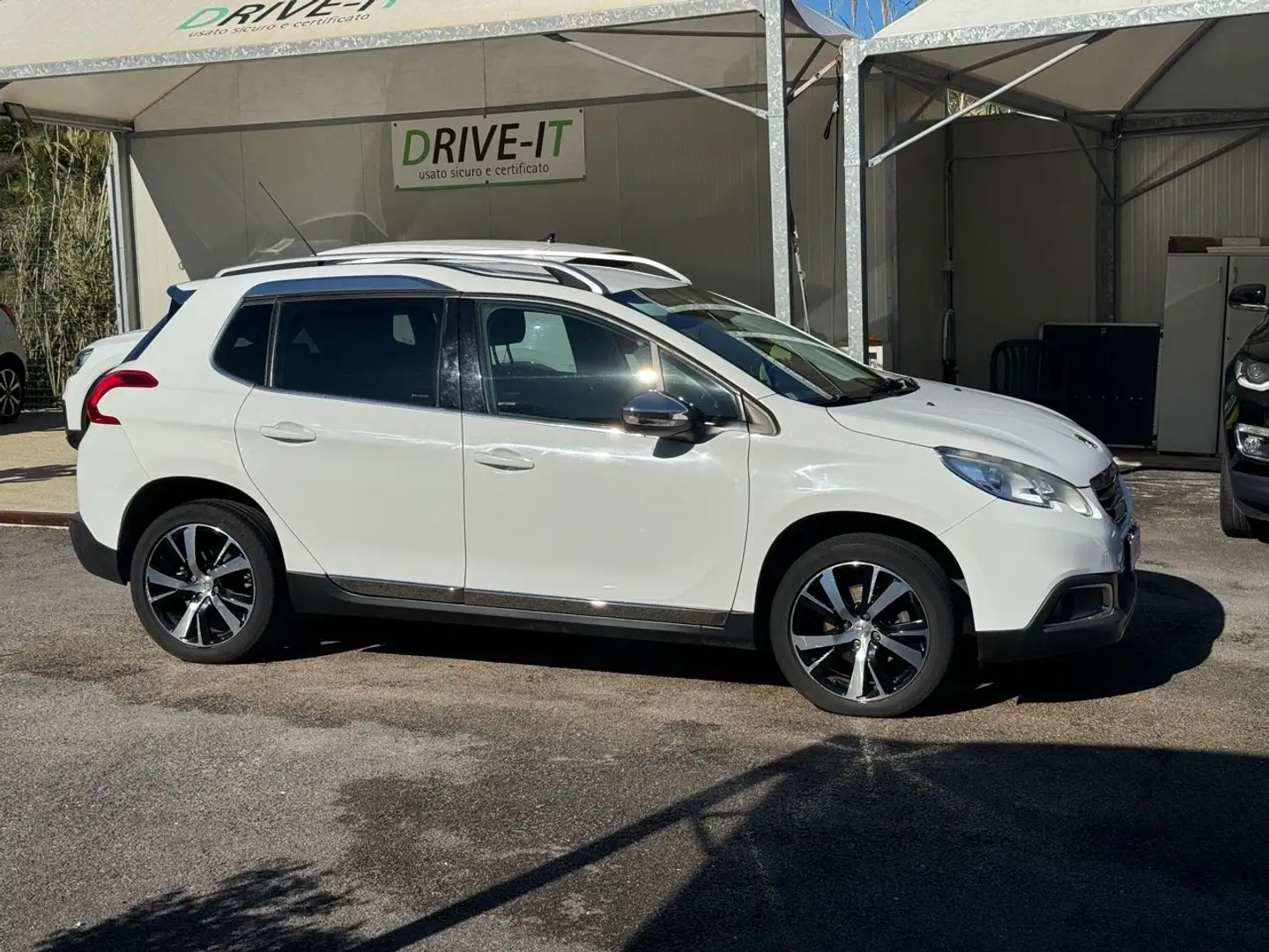 Peugeot 2008 1.6 bluehdi 120CV Allure Blanc - 2