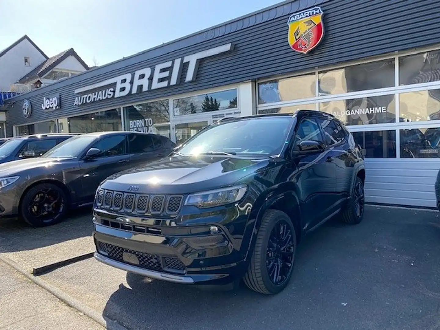Jeep Compass Plug-In Hybrid S+ 4WD Noir - 1