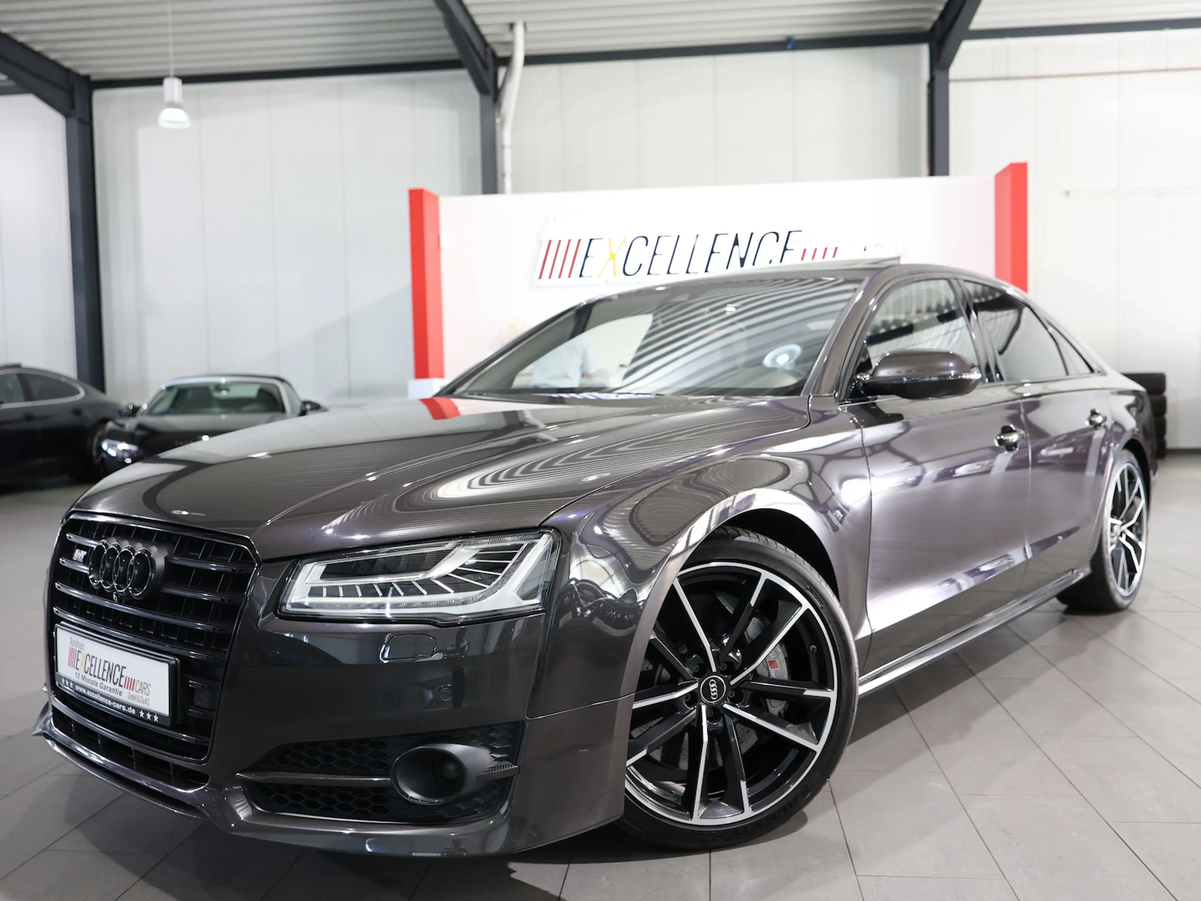 Audi S8 PLUS 4.0 TFSI Q EXCLUSIVE DESIGN BLACK MATRIX — photo 4