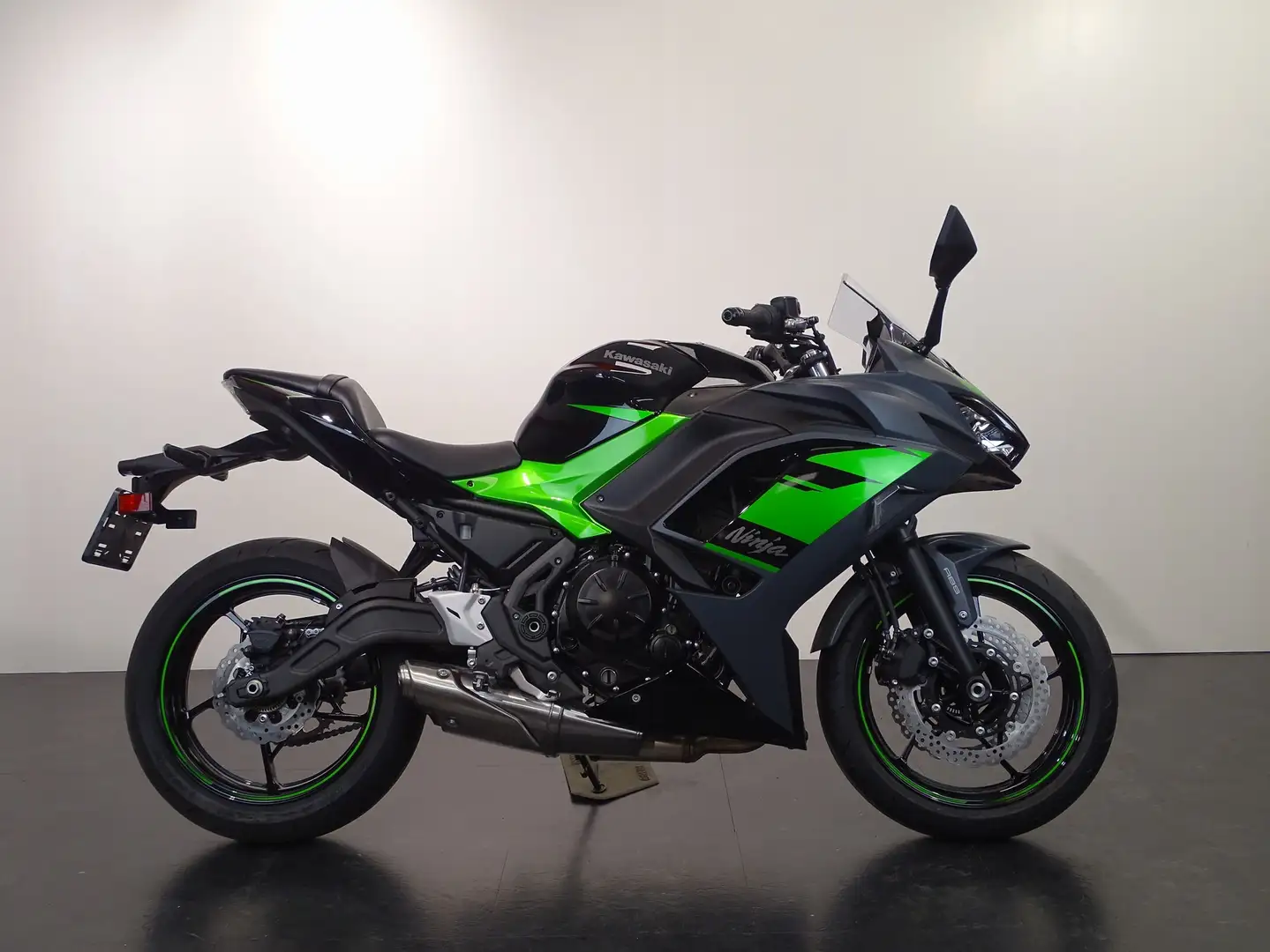 Kawasaki Ninja 650 Zwart - 1