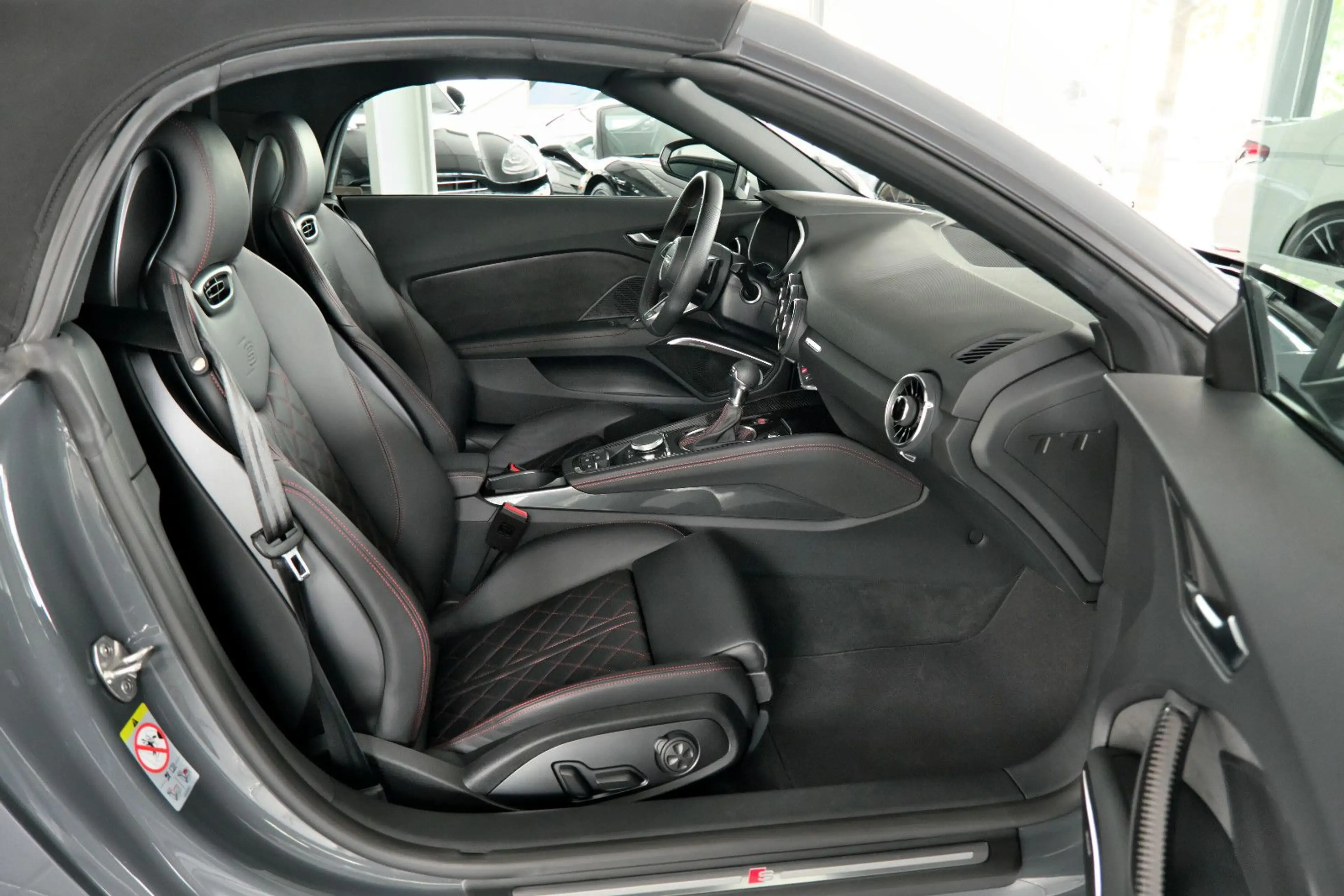 Audi TT 45 TFSI Roadster quattro Competition 12"km — photo 8