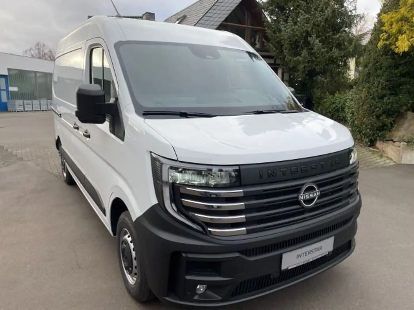 Nissan Interstar MY24 3,5t dCi 150 3,5t L2H2 N-Connecta Weiß - 2