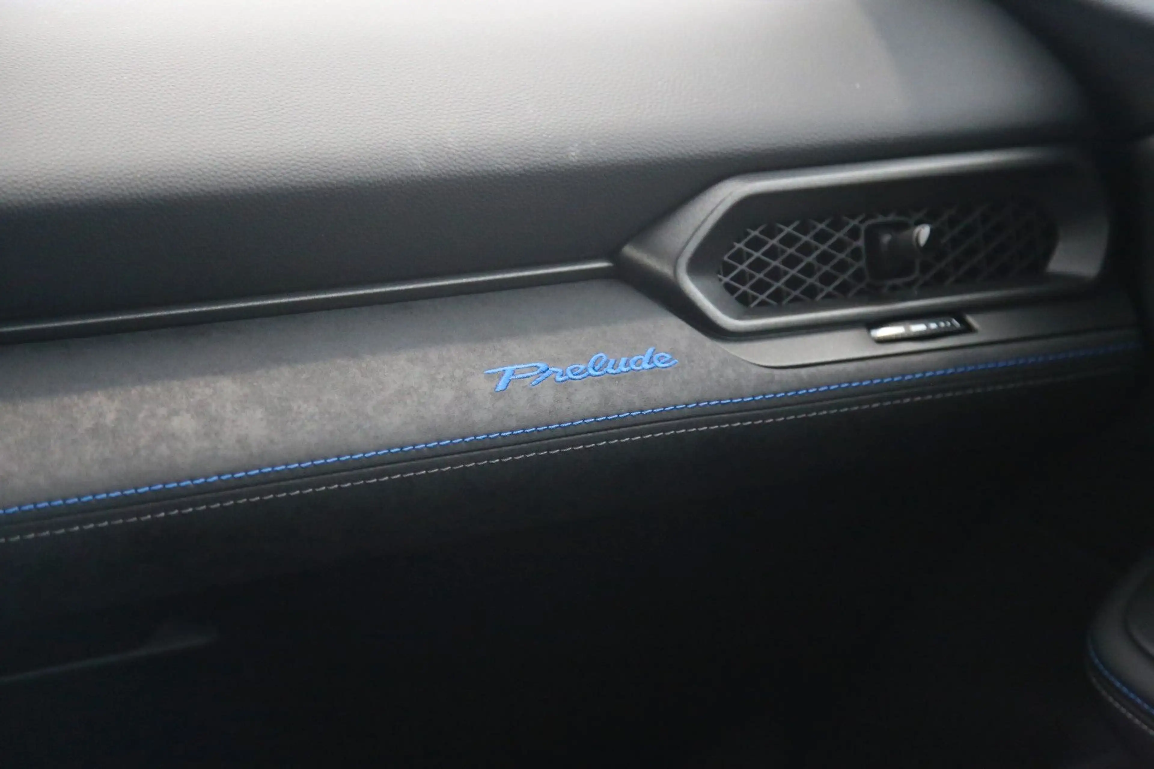Honda Prelude 2.0 i-MMD e:HEV Advance Bose RFK — photo 25