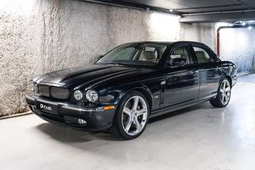 V8 4.2 400