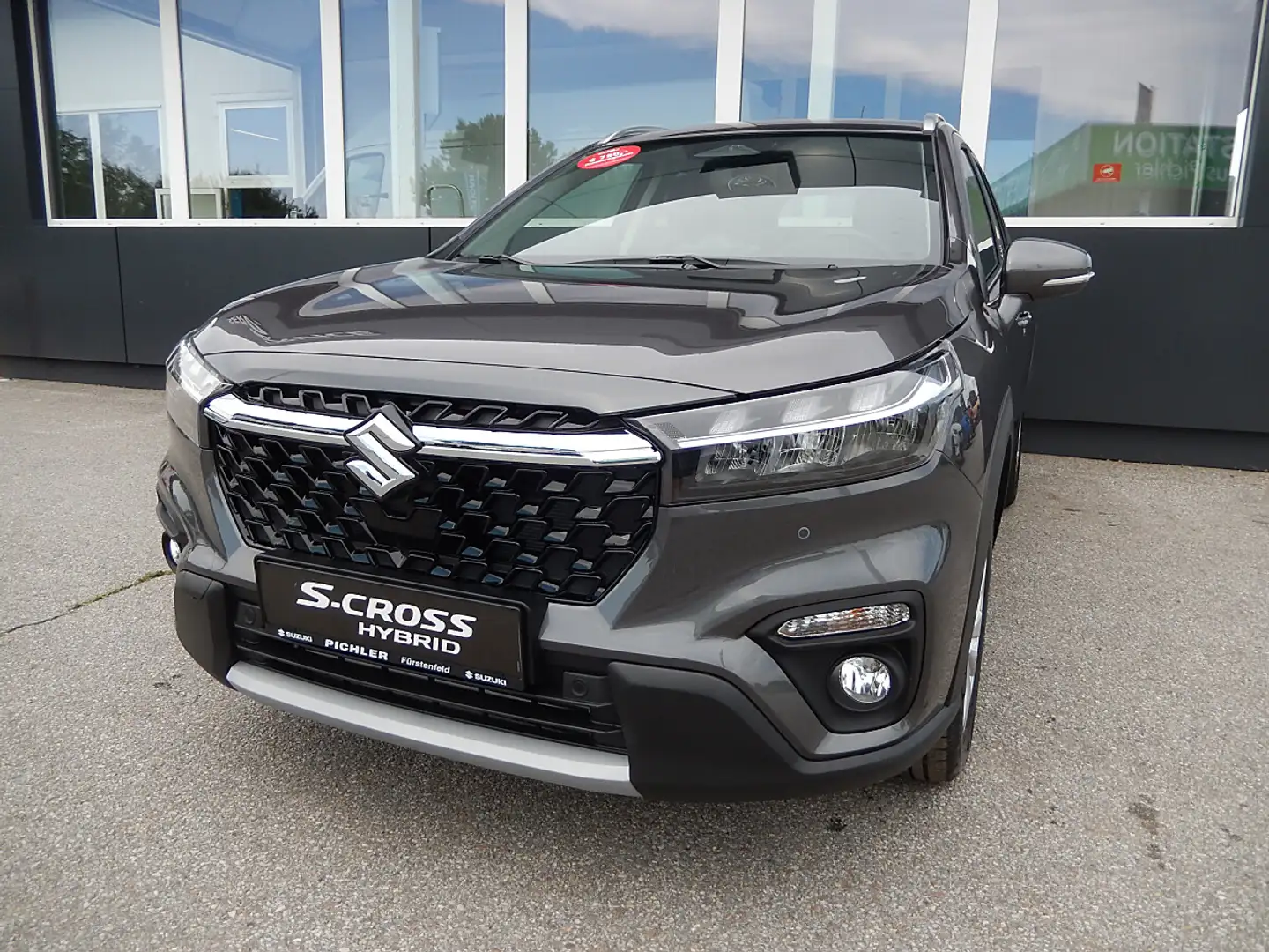 Suzuki S-Cross 1,4 Hybrid ALLGRIP shine Aut. Grau - 1