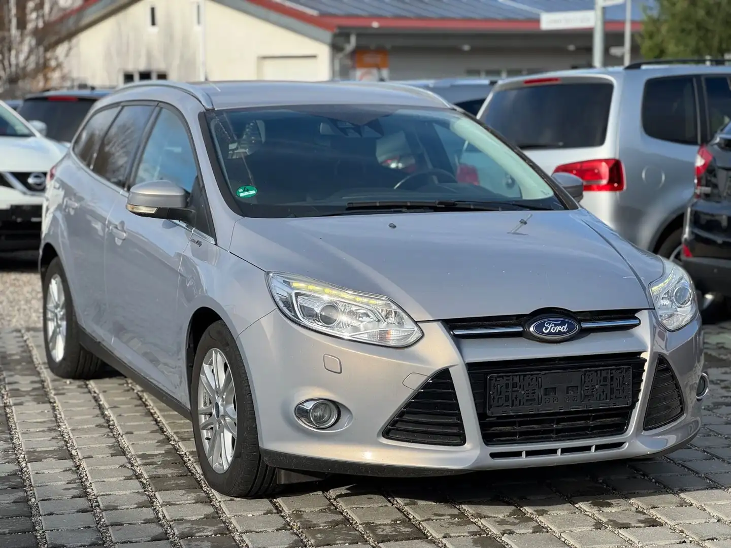 Ford Focus Turnier Titanium/ 2.0  TDCi 163 PS / Silber - 1