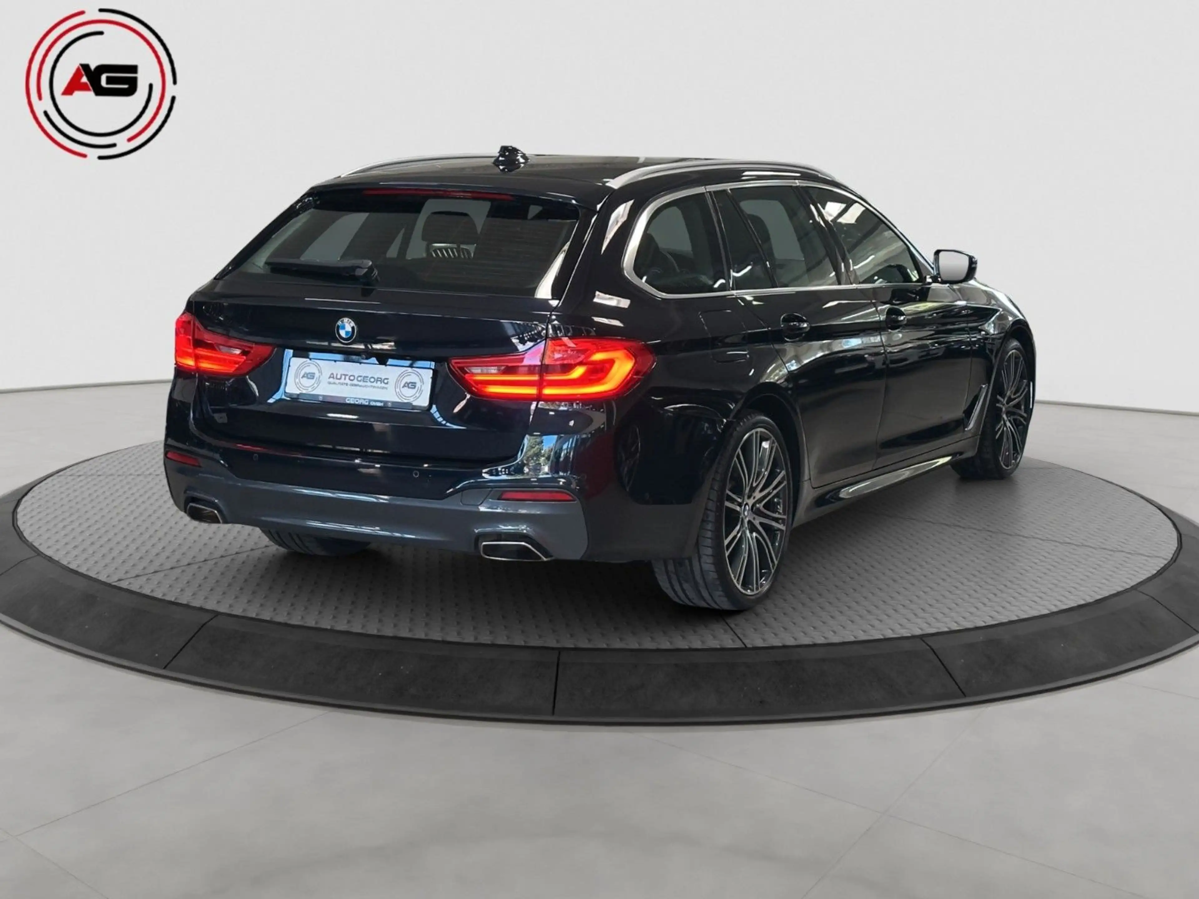 BMW 540 iT xDr. M-SPORT AD.LED ACC SITZKLIMA AHK KAM — photo 5