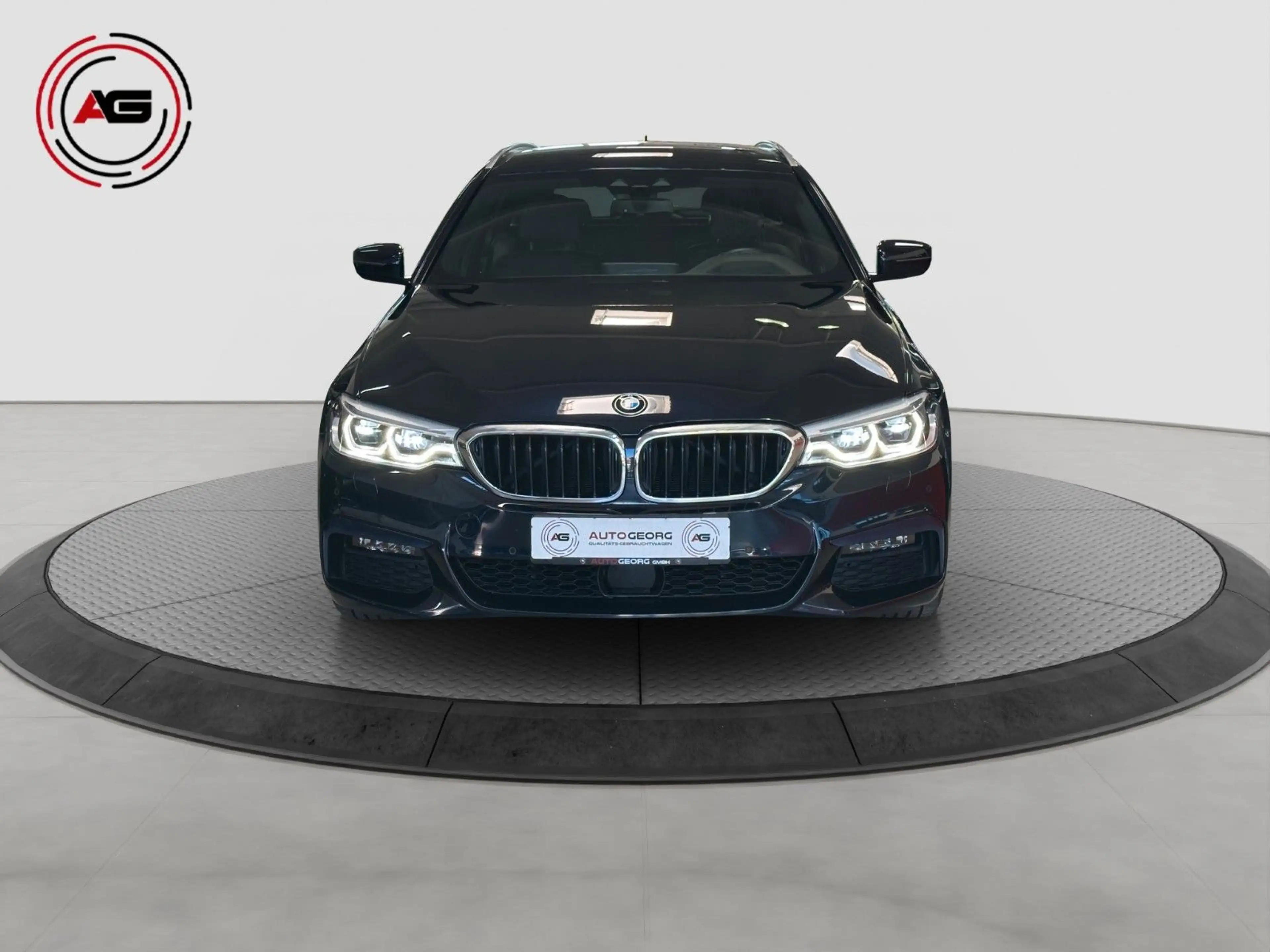 BMW 540 iT xDr. M-SPORT AD.LED ACC SITZKLIMA AHK KAM — photo 2