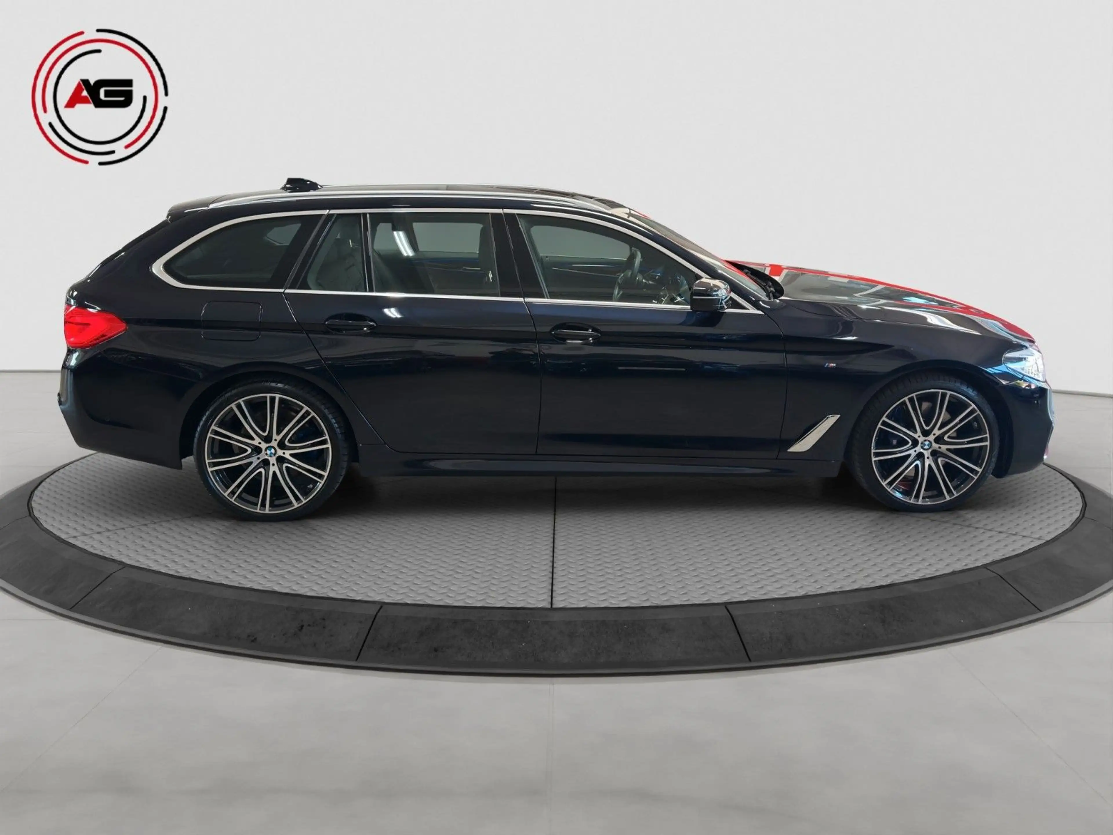 BMW 540 iT xDr. M-SPORT AD.LED ACC SITZKLIMA AHK KAM — photo 4